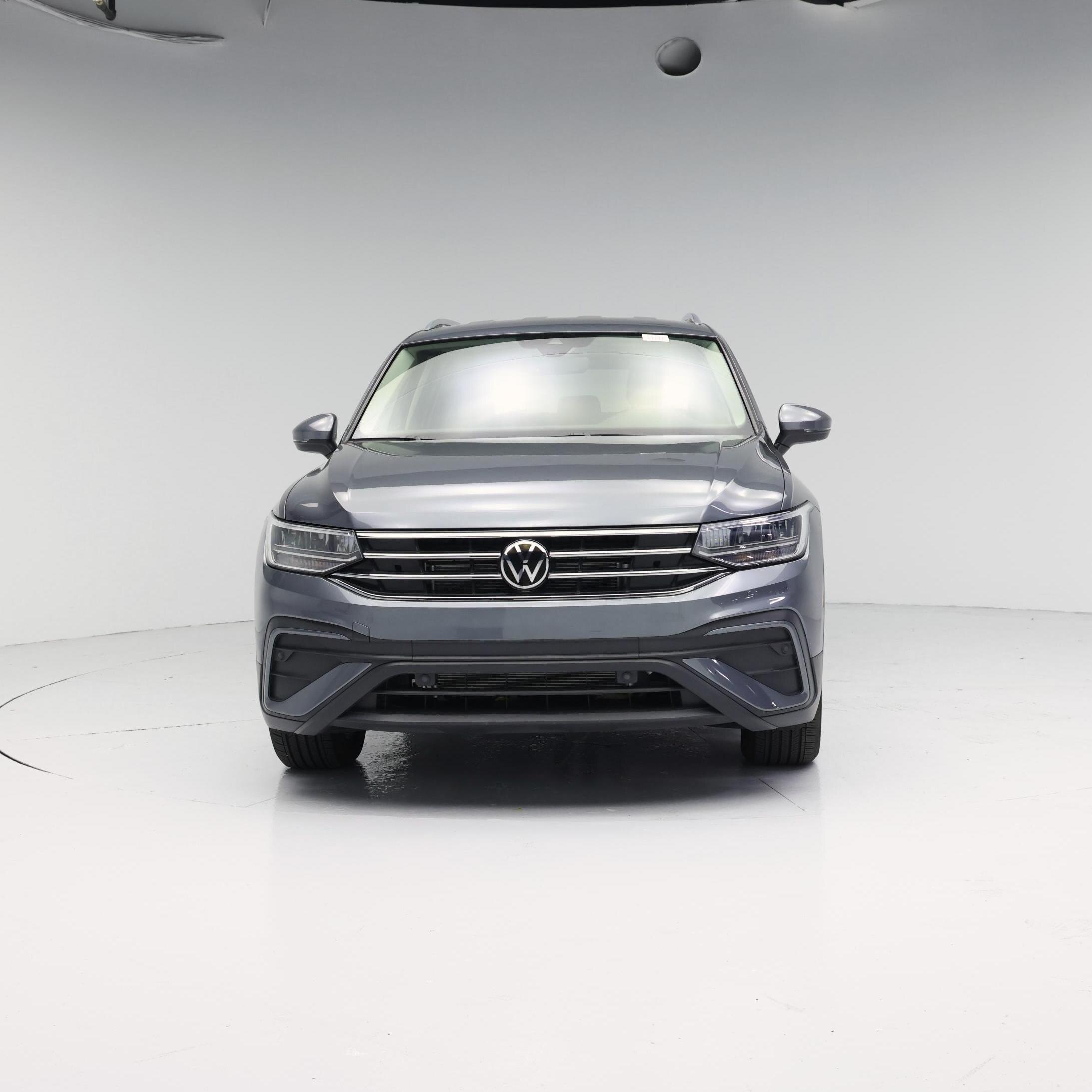 Thumbnail: 2023 Volkswagen Tiguan - 5