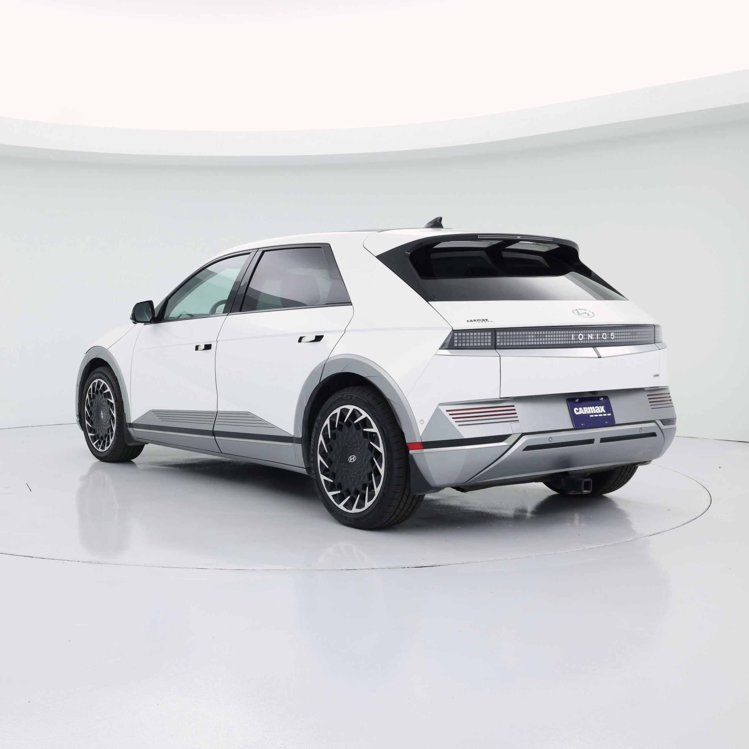 Thumbnail: 2023 Hyundai Ioniq 5 - 2