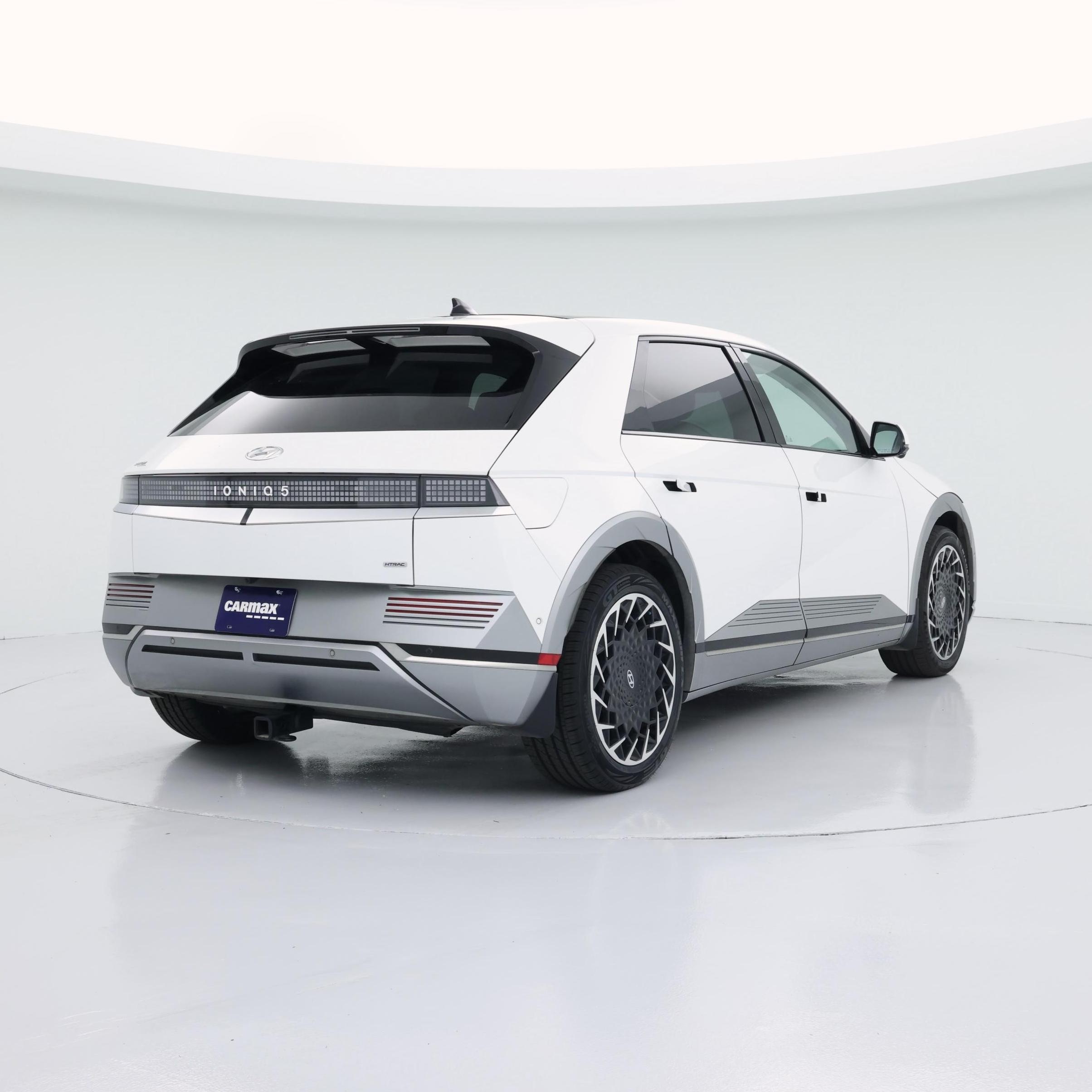 Thumbnail: 2023 Hyundai Ioniq 5 - 8