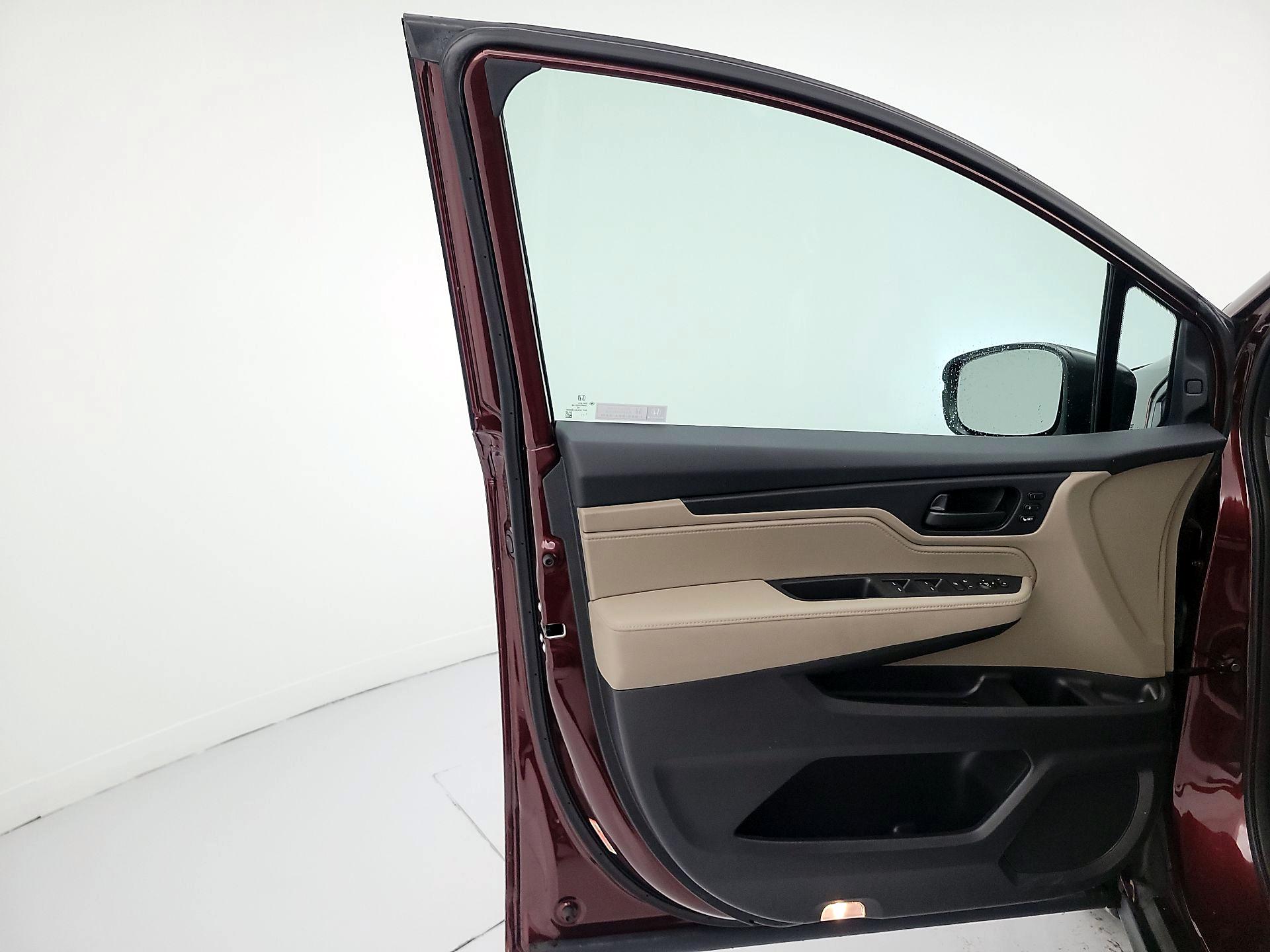 Thumbnail: 2020 Honda Odyssey - 12