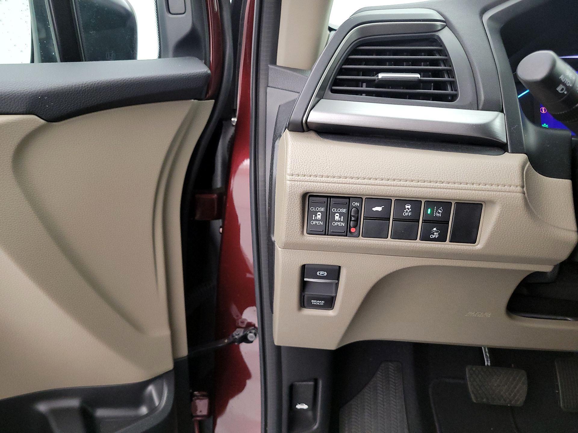 Thumbnail: 2020 Honda Odyssey - 13