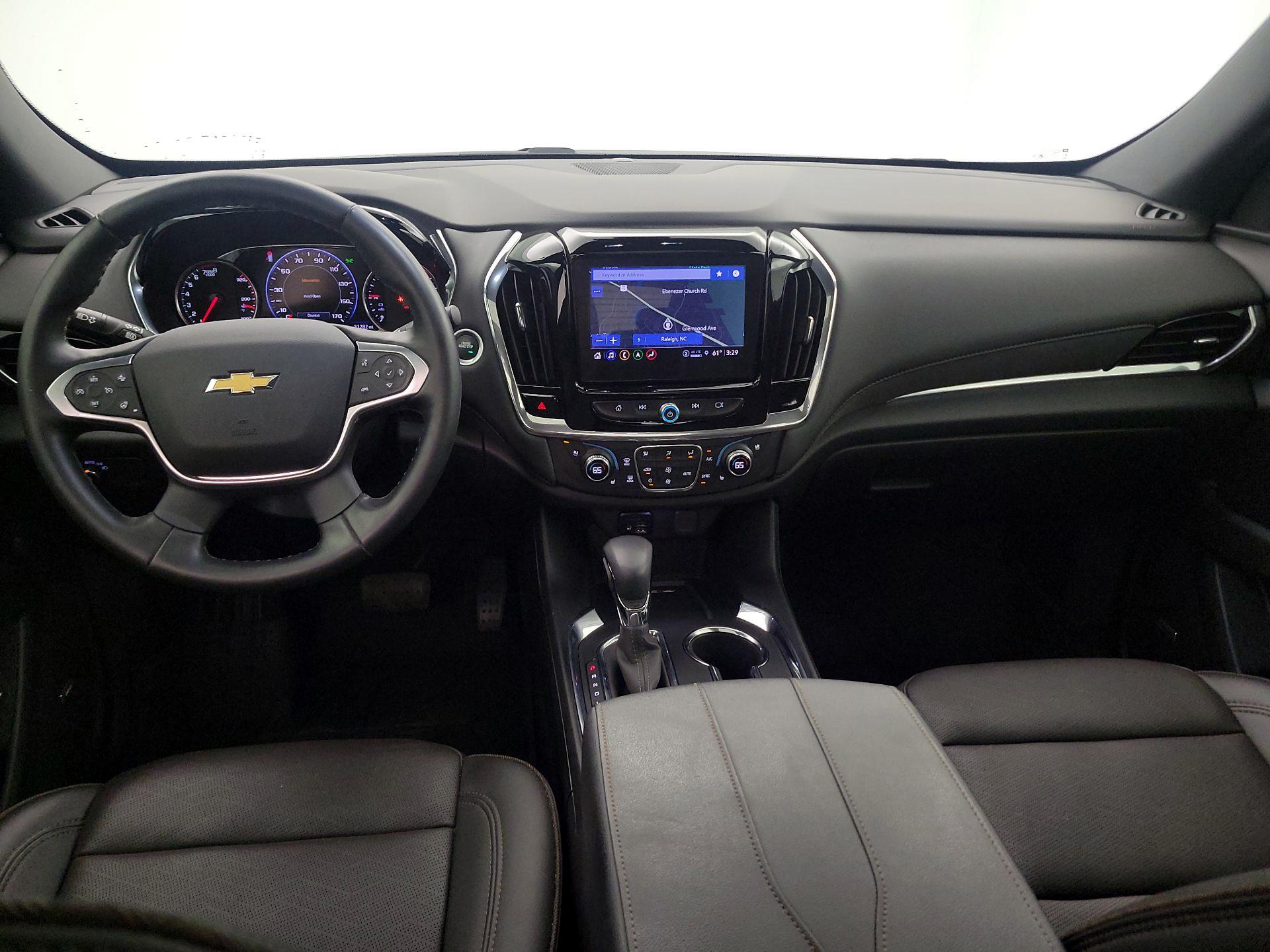 Thumbnail: 2023 Chevrolet Traverse - 9