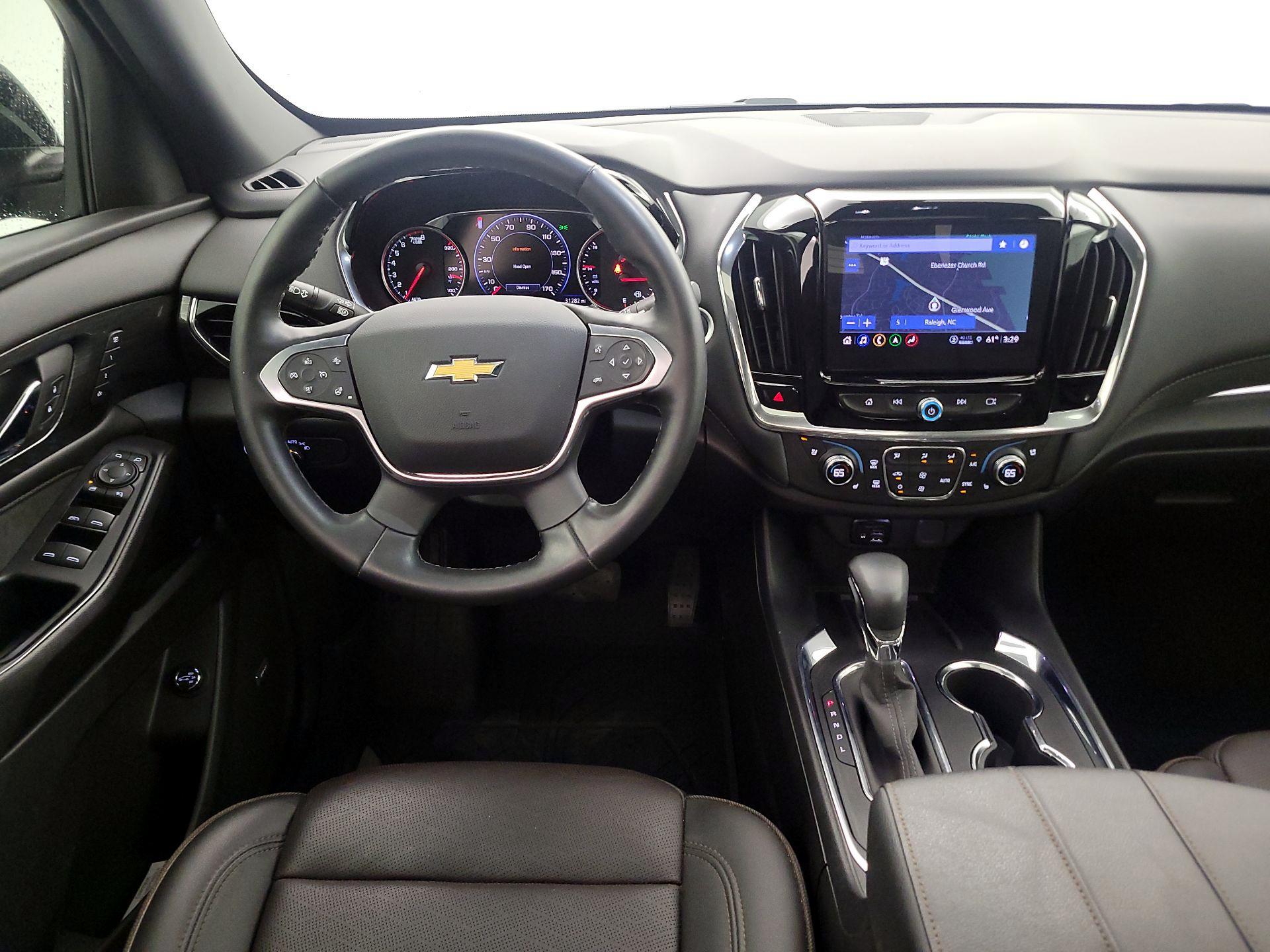 Thumbnail: 2023 Chevrolet Traverse - 10