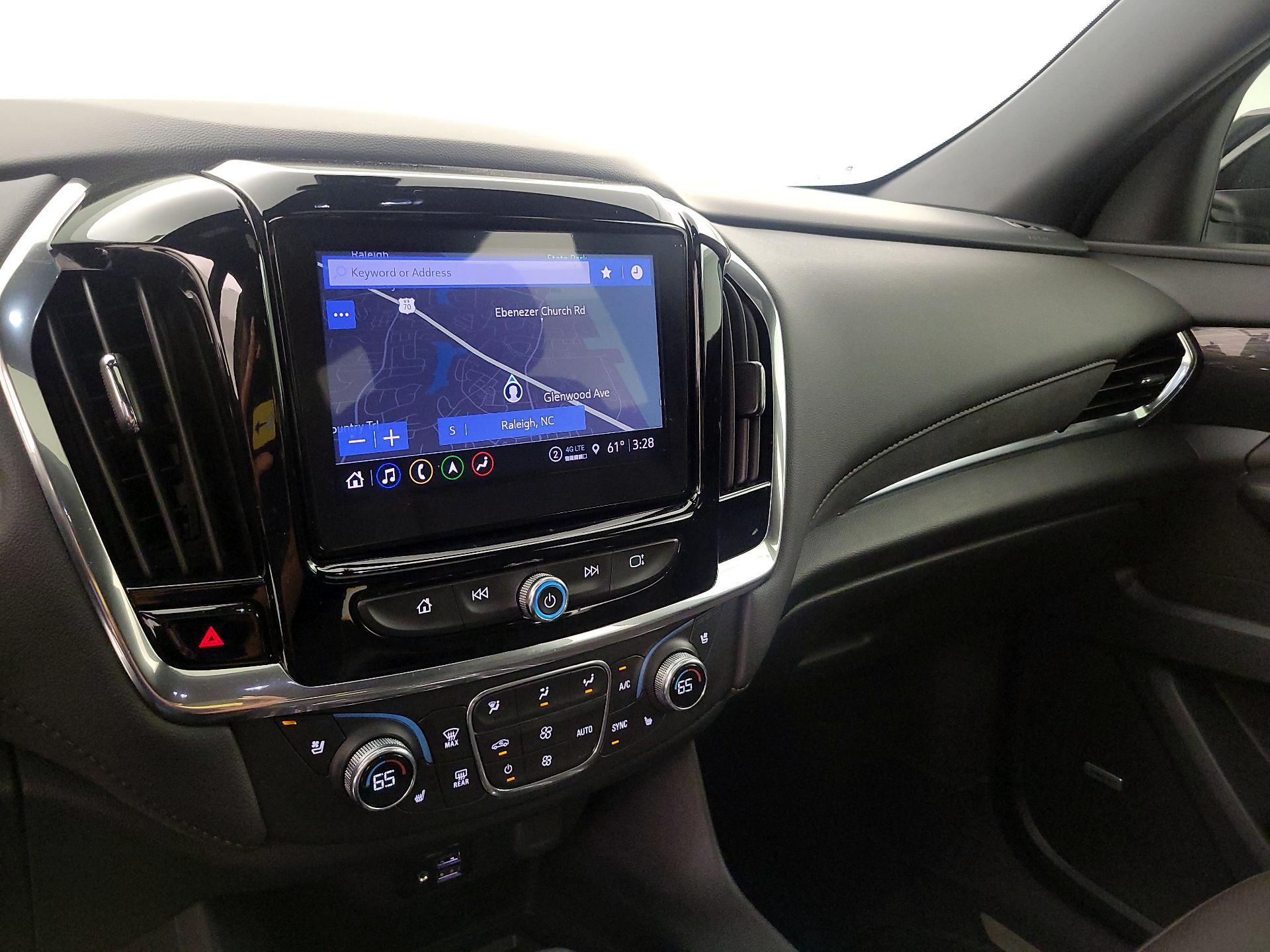 Thumbnail: 2023 Chevrolet Traverse - 14