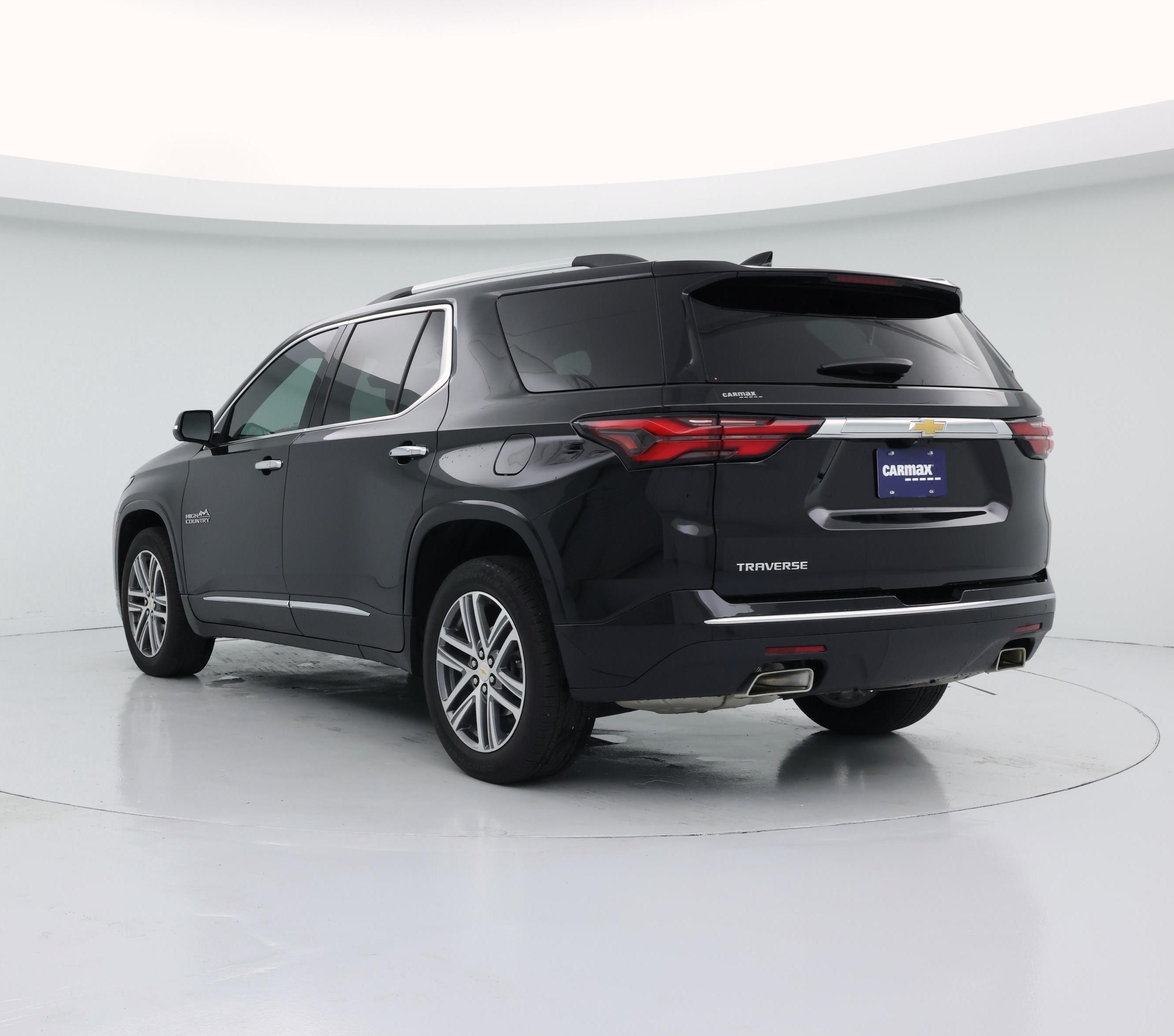 Thumbnail: 2023 Chevrolet Traverse - 2
