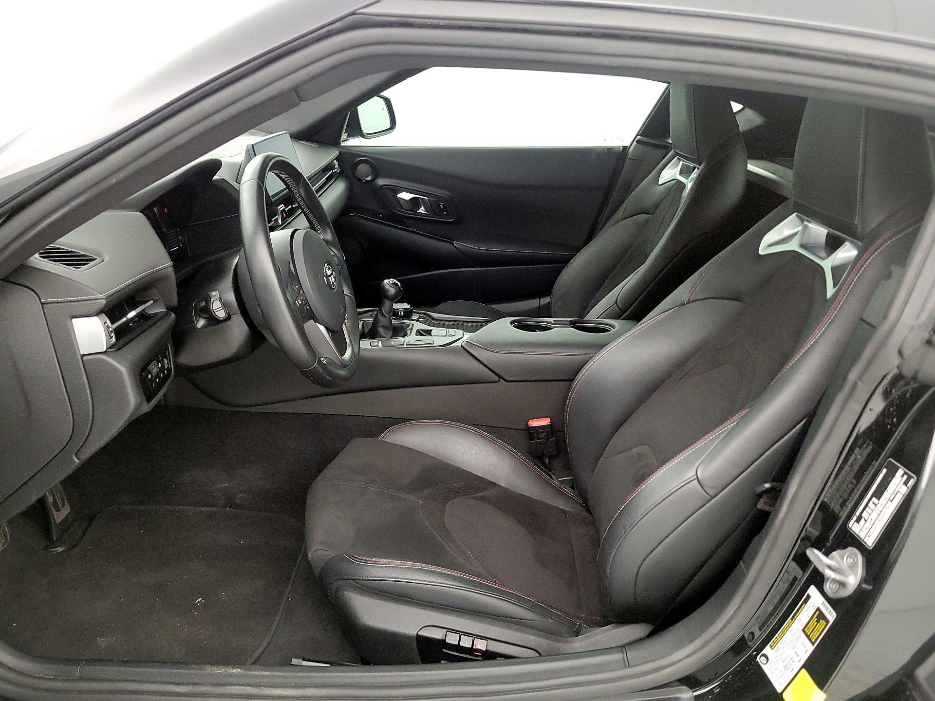 Thumbnail: 2025 Toyota Supra - 11