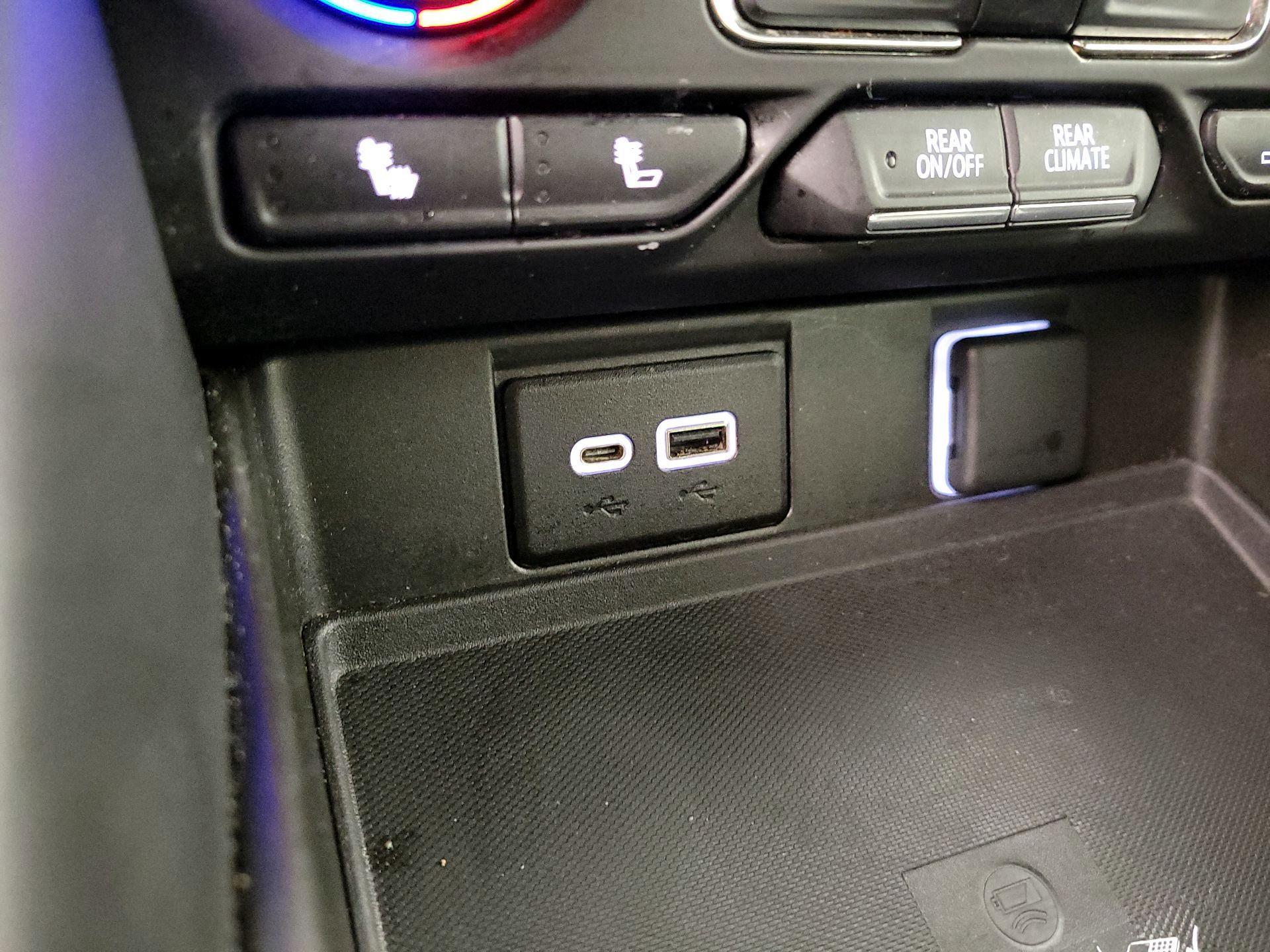 Thumbnail: 2022 Chevrolet Tahoe - 18