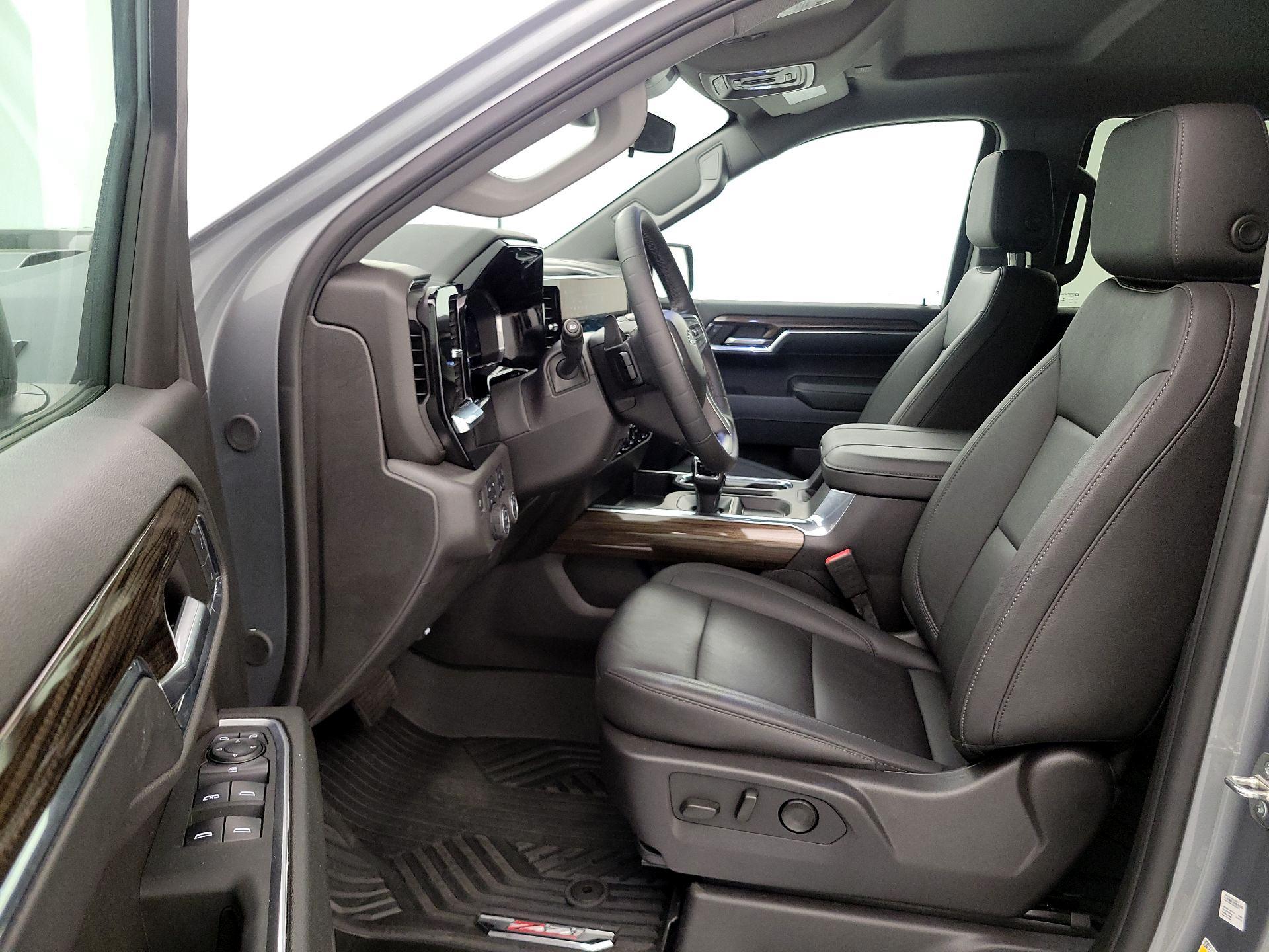 Thumbnail: 2024 Chevrolet Silverado 1500 - 11