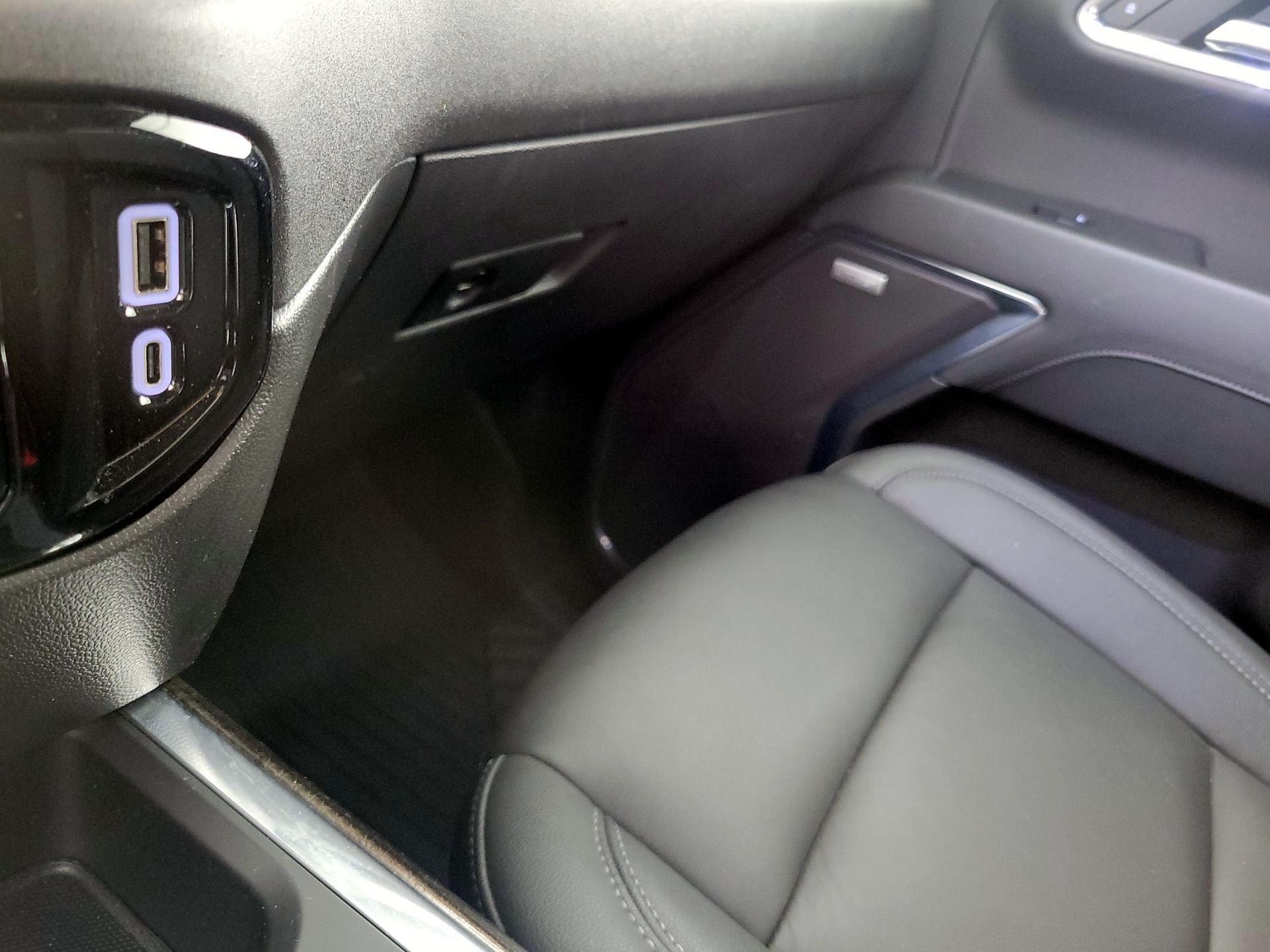 Thumbnail: 2024 Chevrolet Silverado 1500 - 19