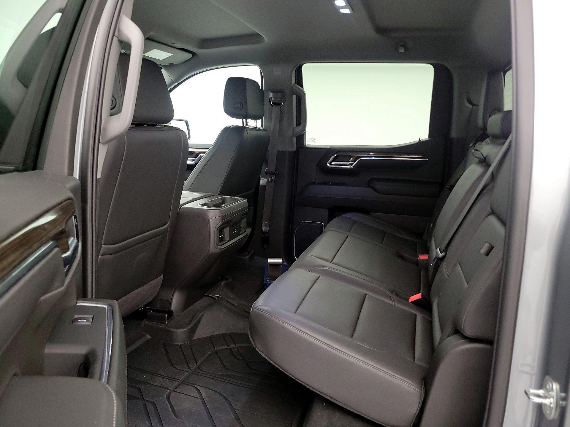 Thumbnail: 2024 Chevrolet Silverado 1500 - 20