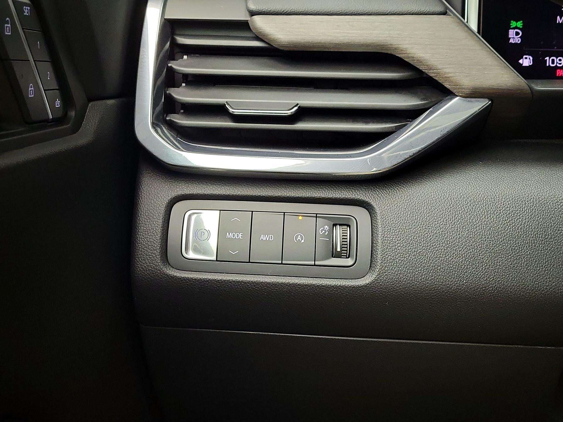Thumbnail: 2024 GMC Acadia - 13