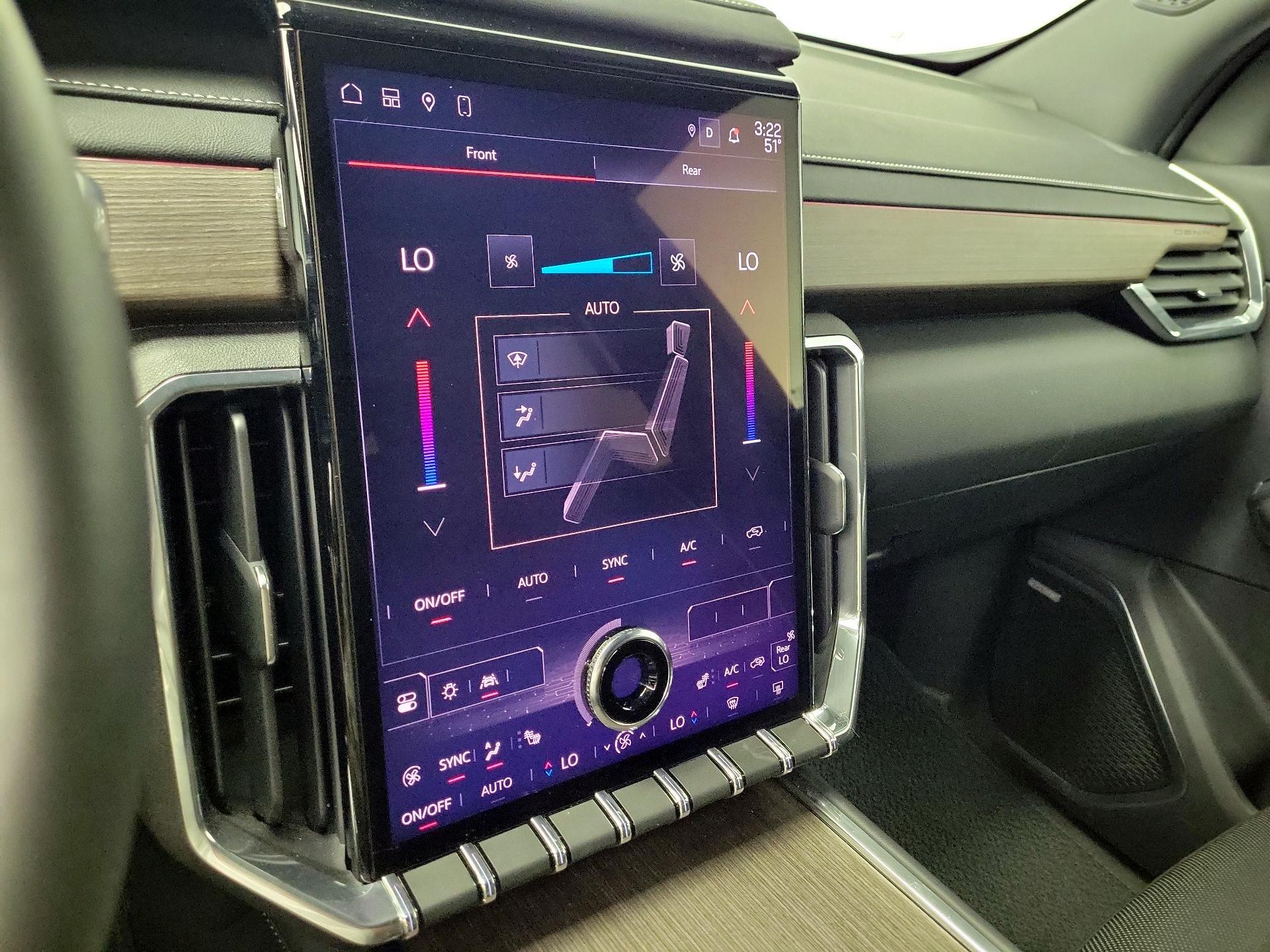 Thumbnail: 2024 GMC Acadia - 16