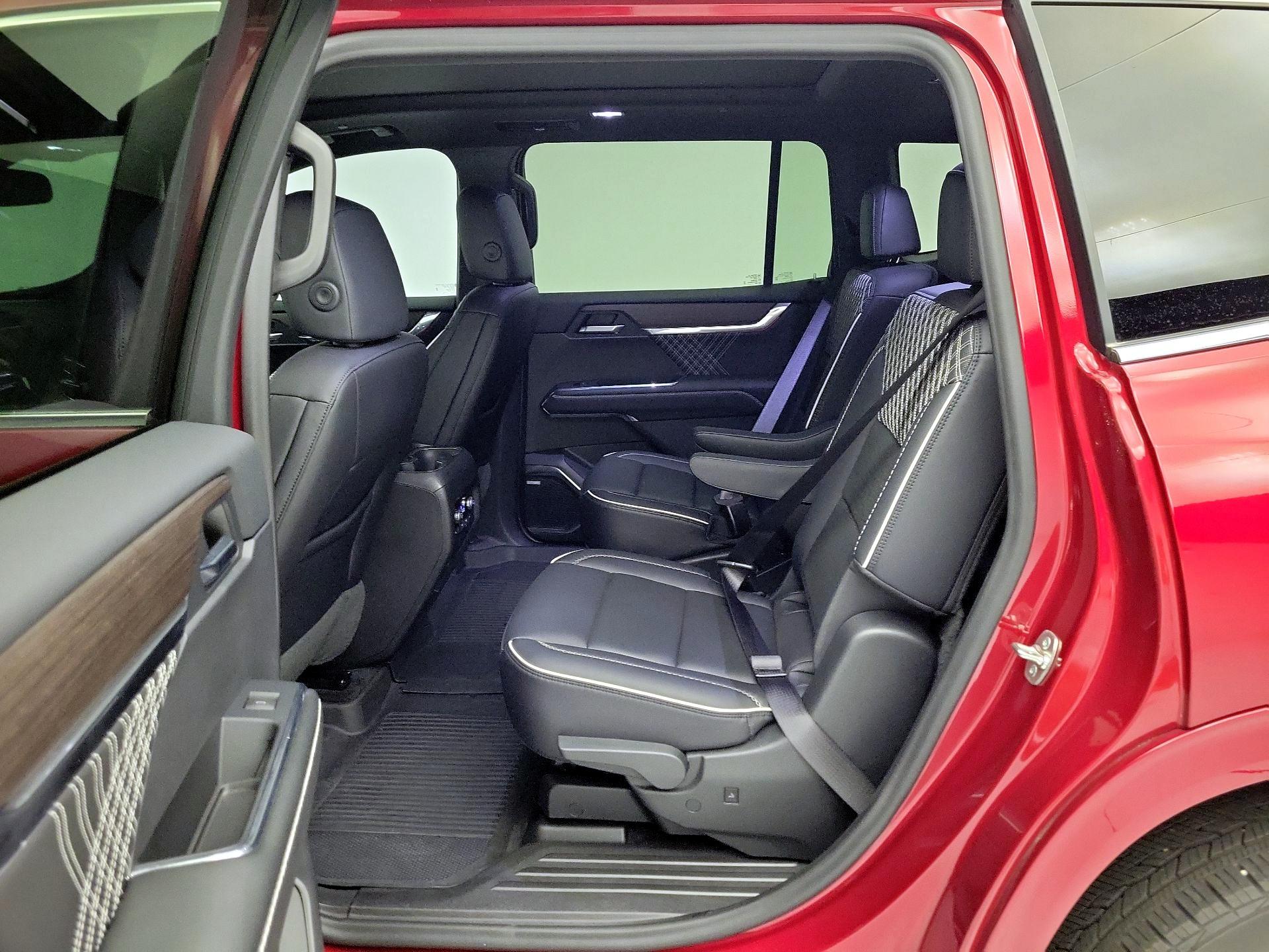 Thumbnail: 2024 GMC Acadia - 20