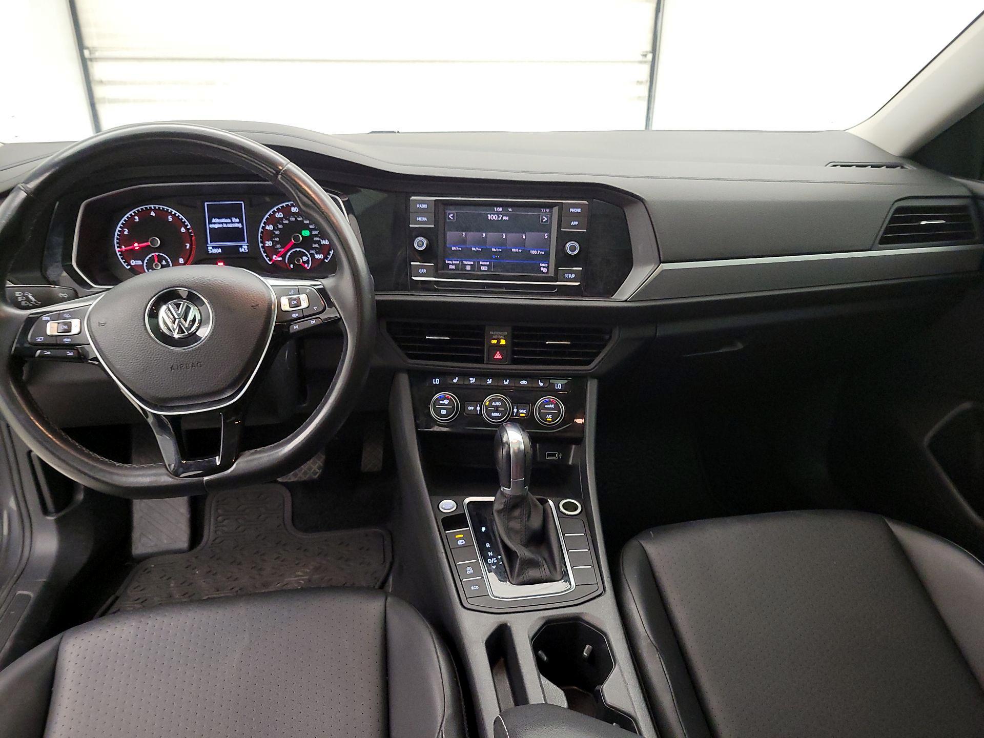 Thumbnail: 2019 Volkswagen Jetta - 9