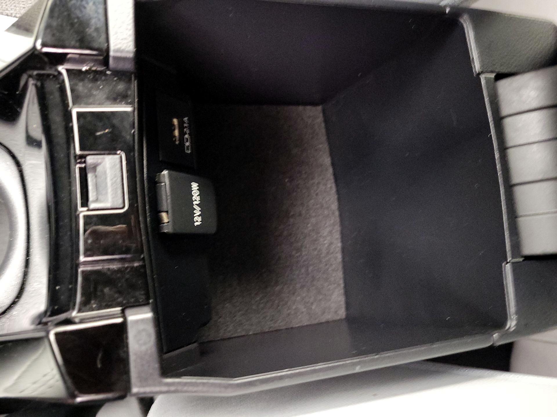 Thumbnail: 2021 Toyota Corolla - 16