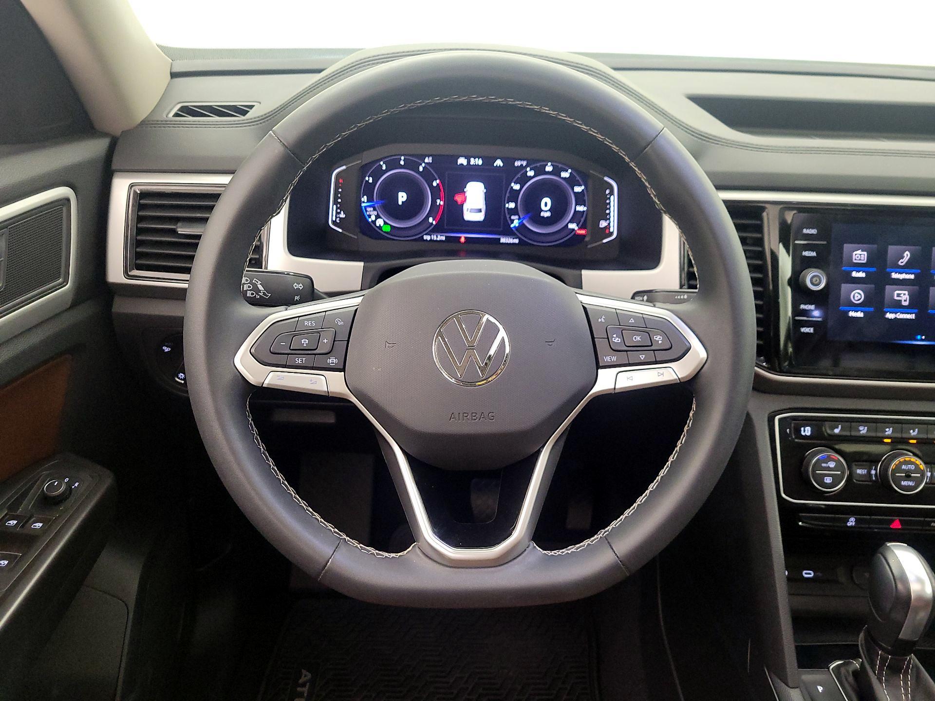 Thumbnail: 2022 Volkswagen Atlas - 10