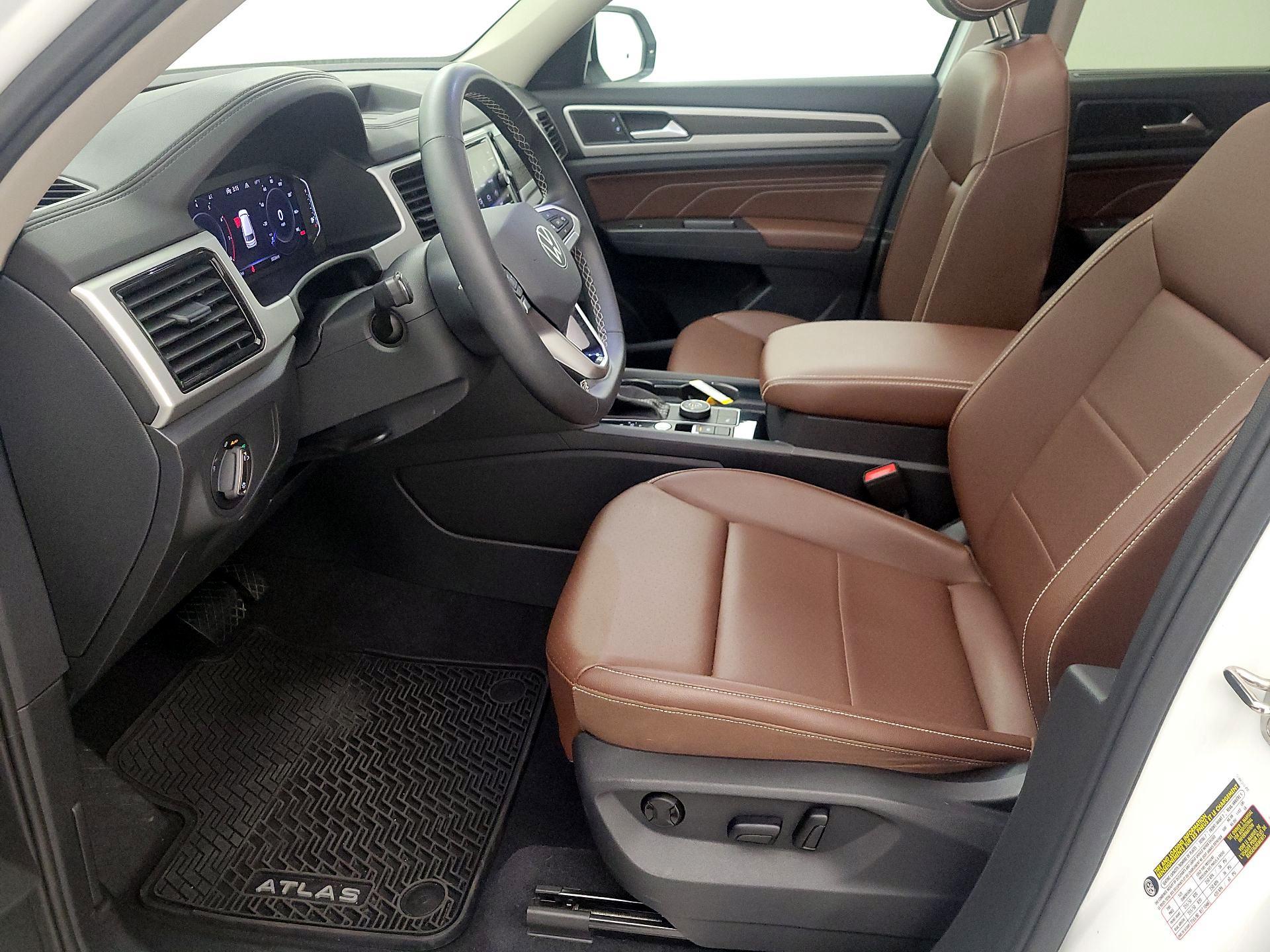 Thumbnail: 2022 Volkswagen Atlas - 11