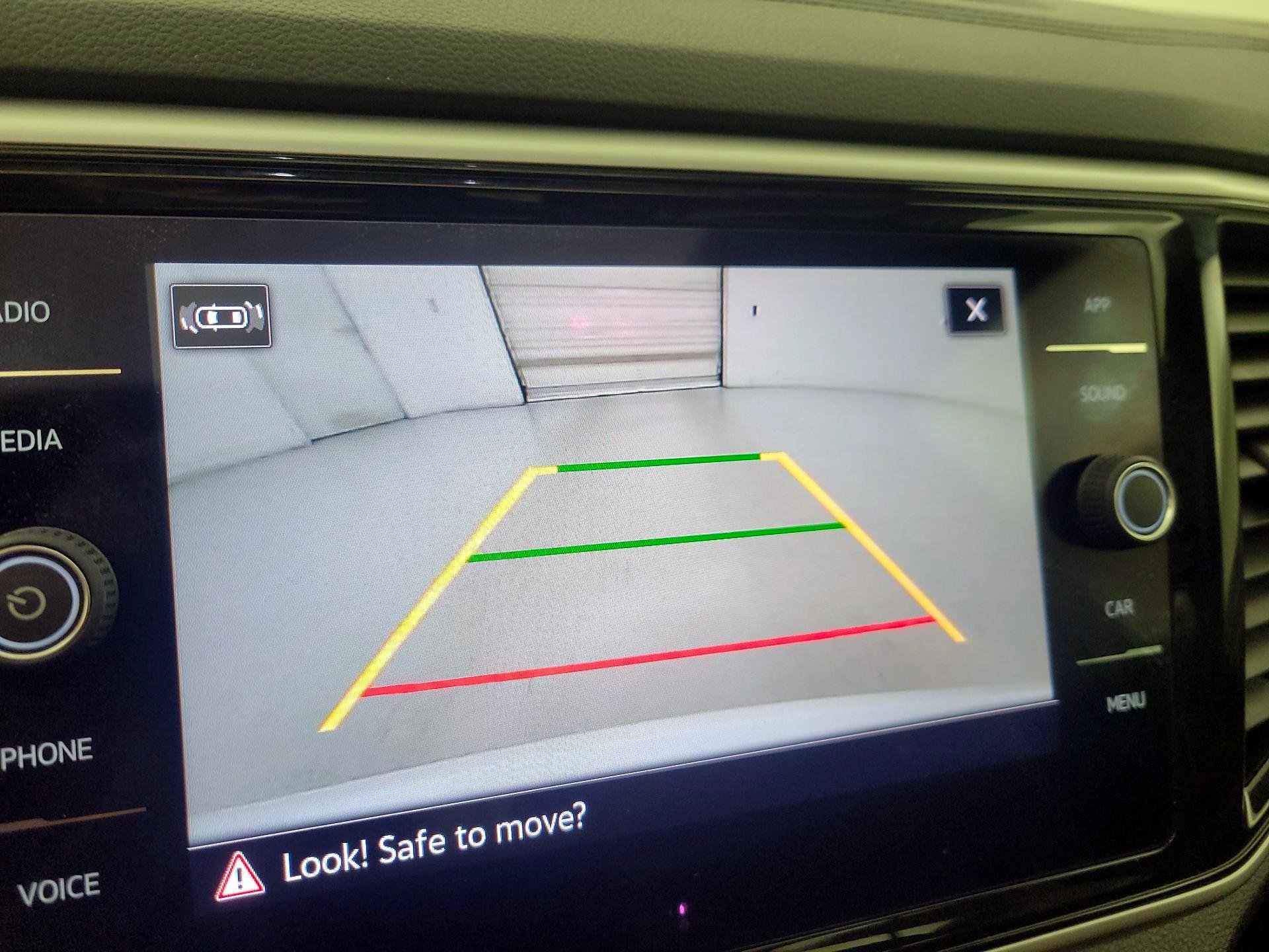 Thumbnail: 2022 Volkswagen Atlas - 14