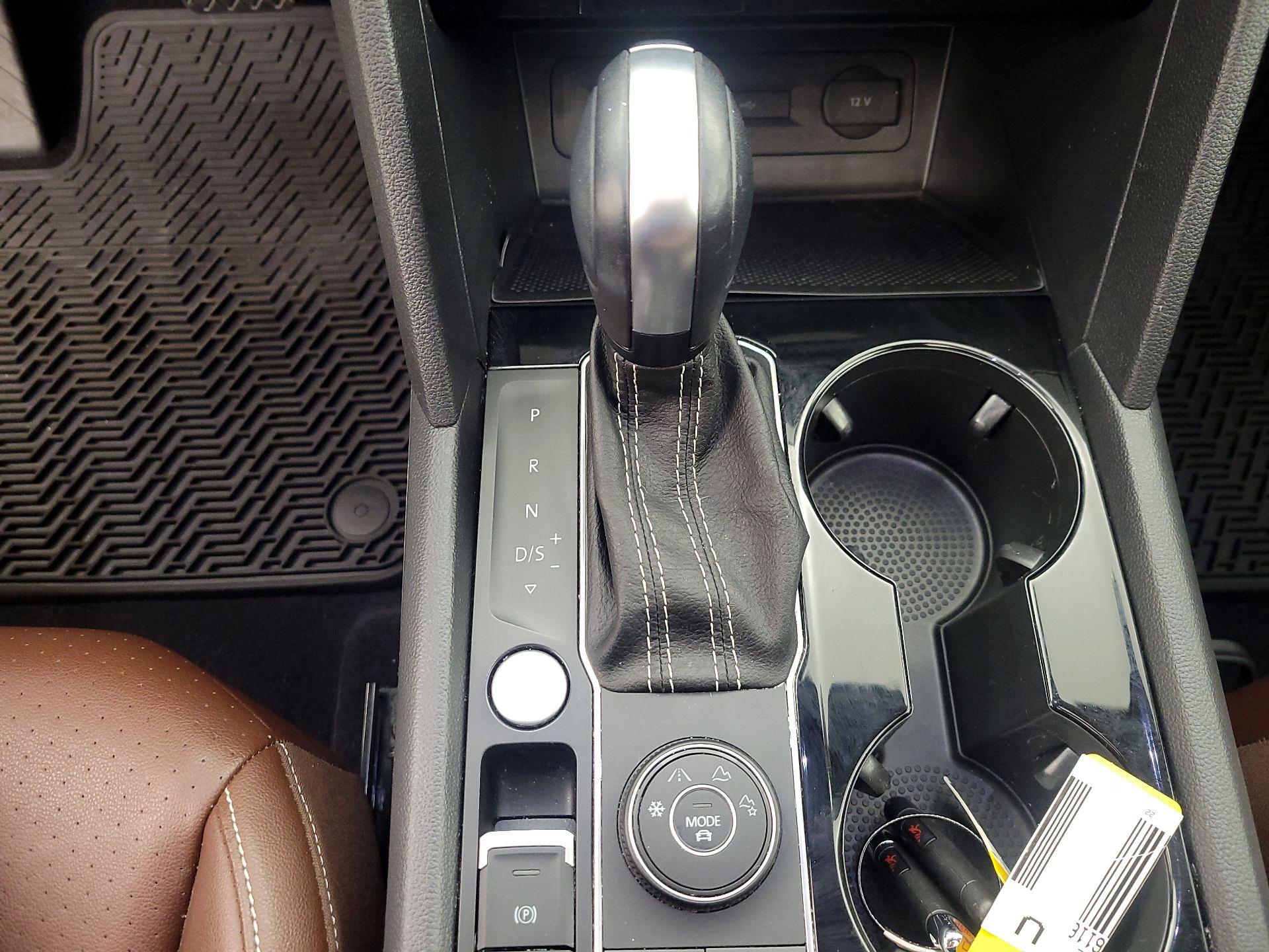 Thumbnail: 2022 Volkswagen Atlas - 17