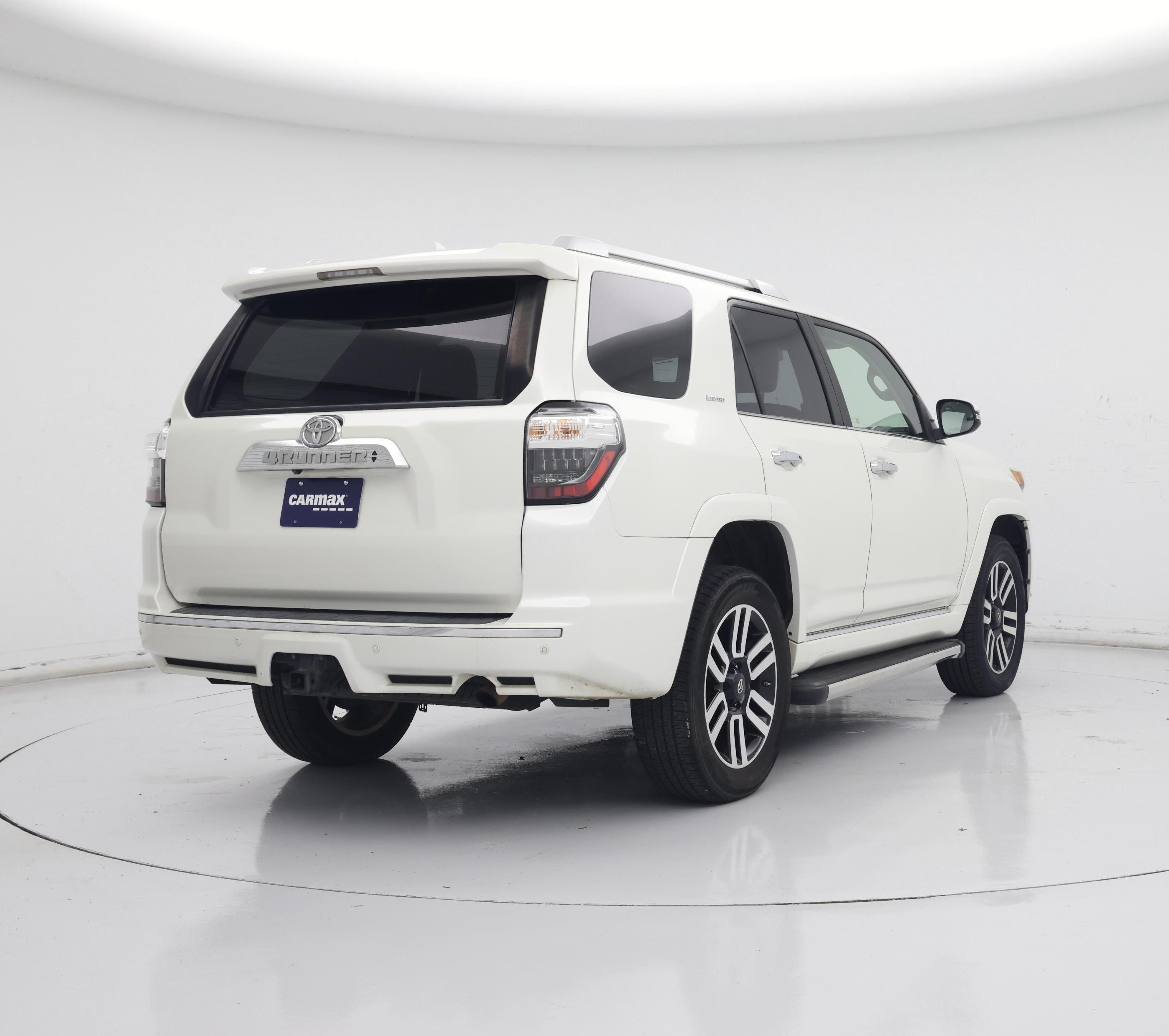 Thumbnail: 2015 Toyota 4Runner - 8