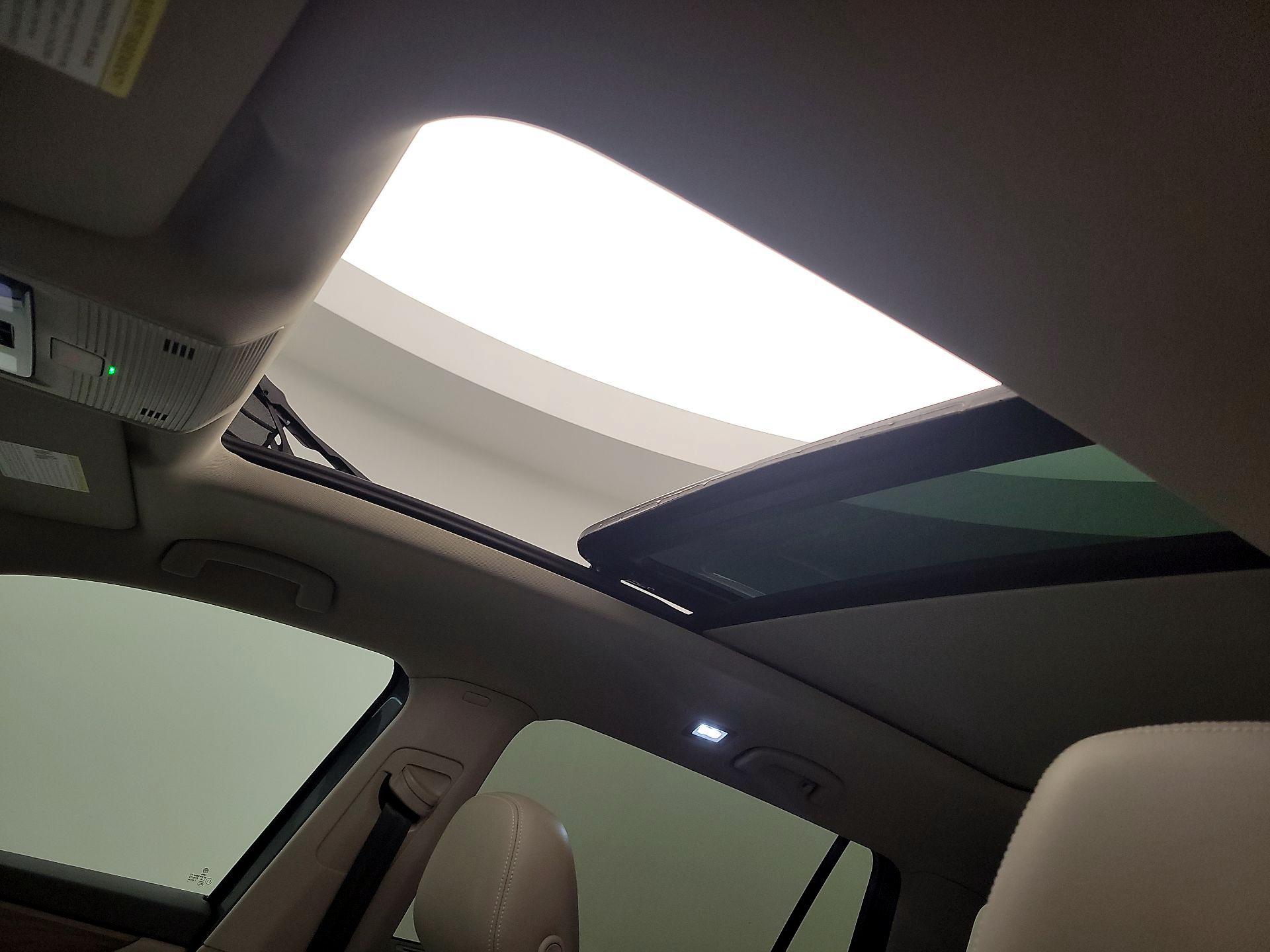 Thumbnail: 2024 Volkswagen Atlas - 19