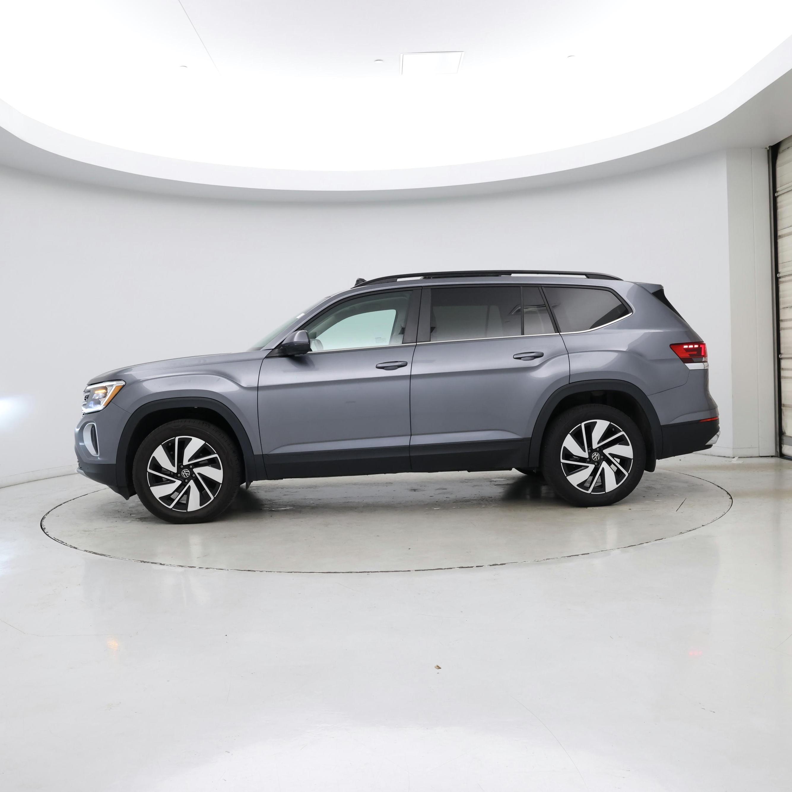 Thumbnail: 2024 Volkswagen Atlas - 3