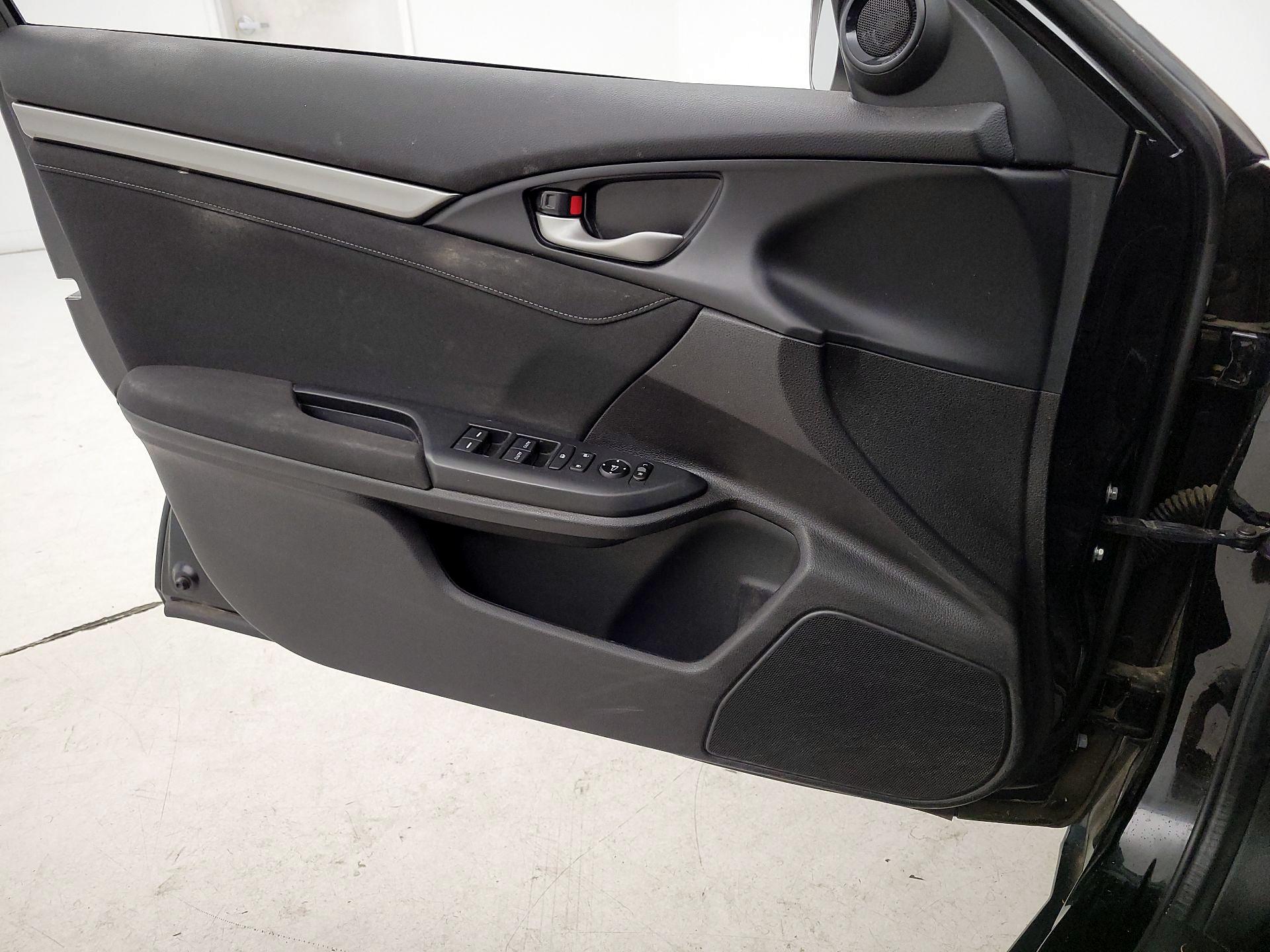 Thumbnail: 2018 Honda Civic - 12