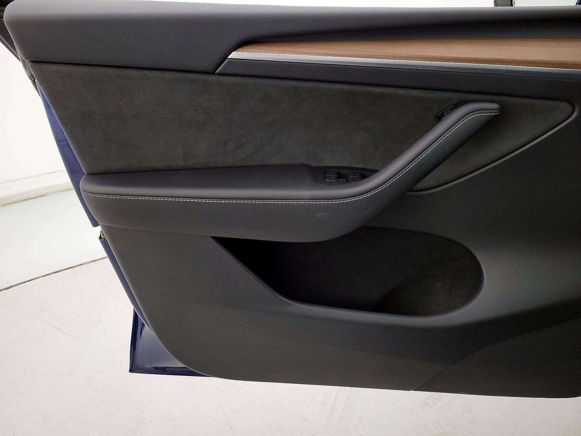 Thumbnail: 2023 Tesla Model Y - 12