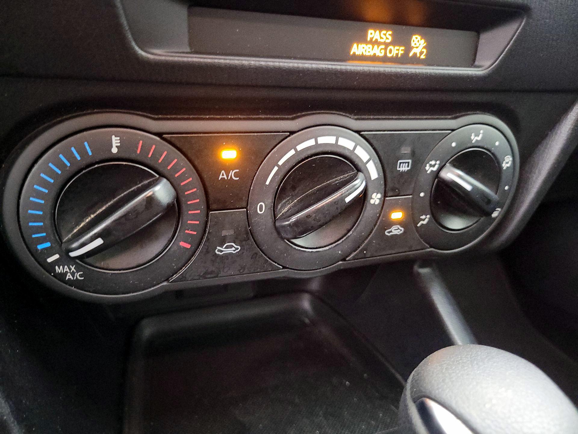 Thumbnail: 2015 Mazda Mazda3 - 15