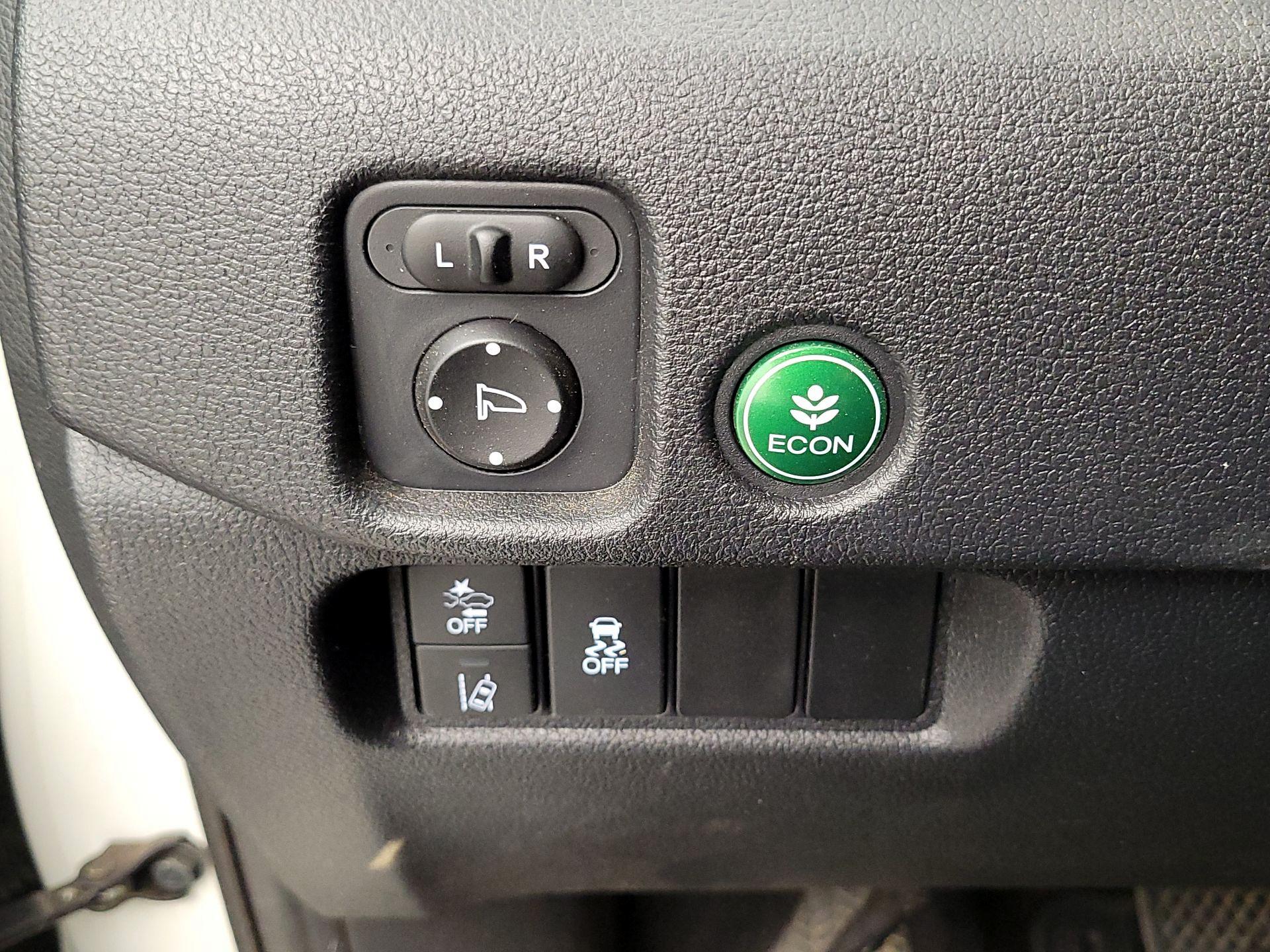 Thumbnail: 2019 Honda Pilot - 13