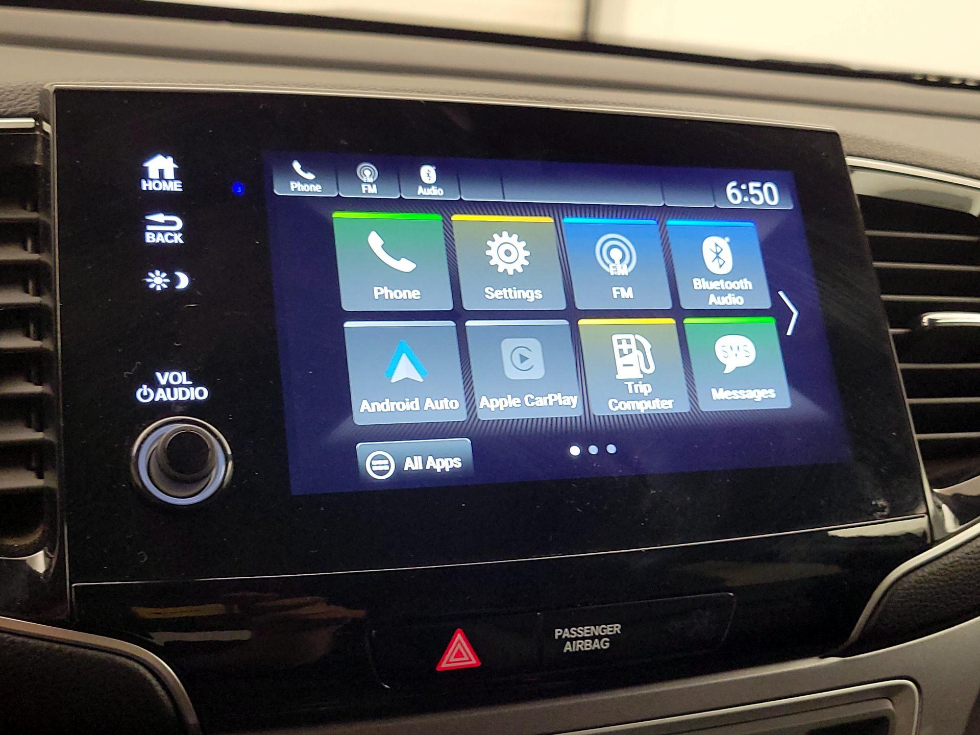 Thumbnail: 2019 Honda Pilot - 15