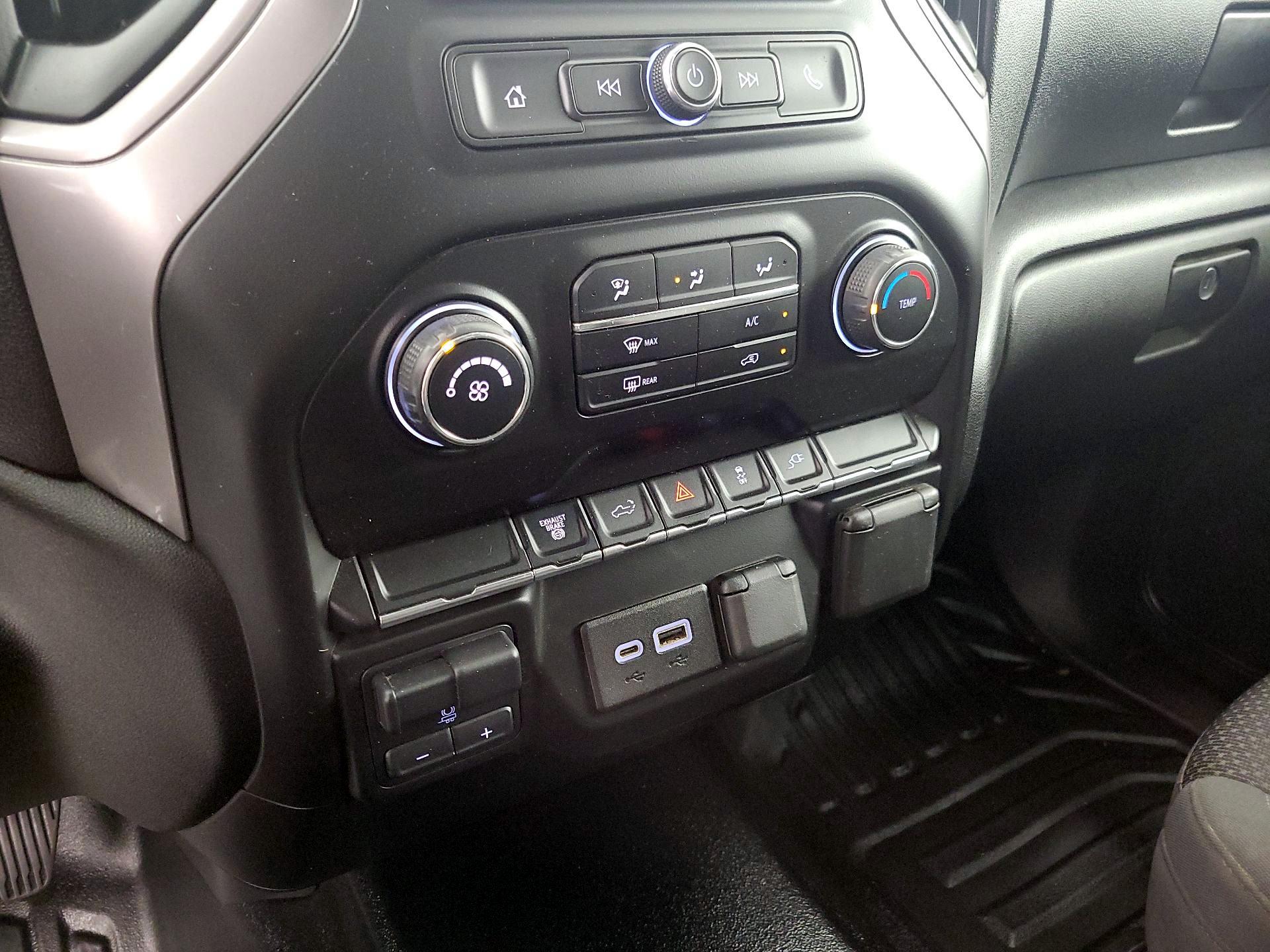 Thumbnail: 2021 Chevrolet Silverado 2500 - 16