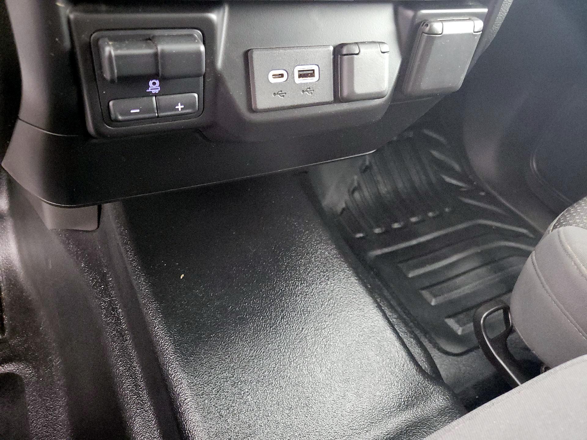 Thumbnail: 2021 Chevrolet Silverado 2500 - 18