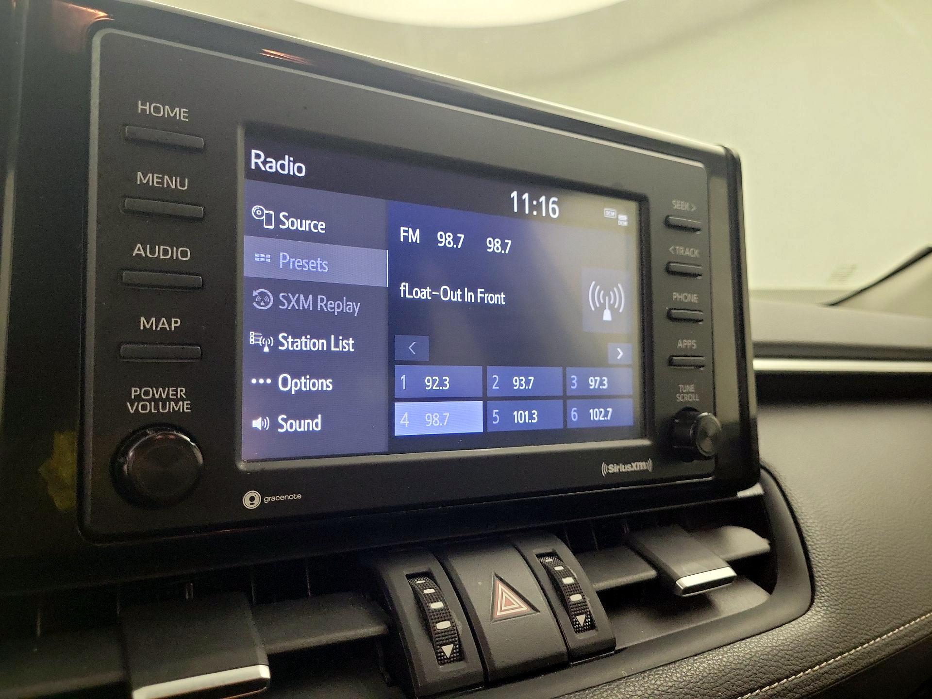 Thumbnail: 2020 Toyota RAV4 - 15