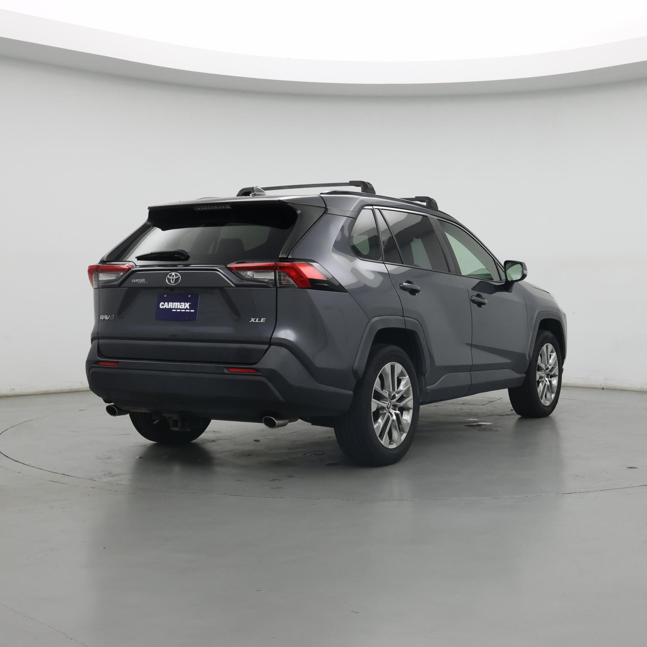 Thumbnail: 2020 Toyota RAV4 - 8