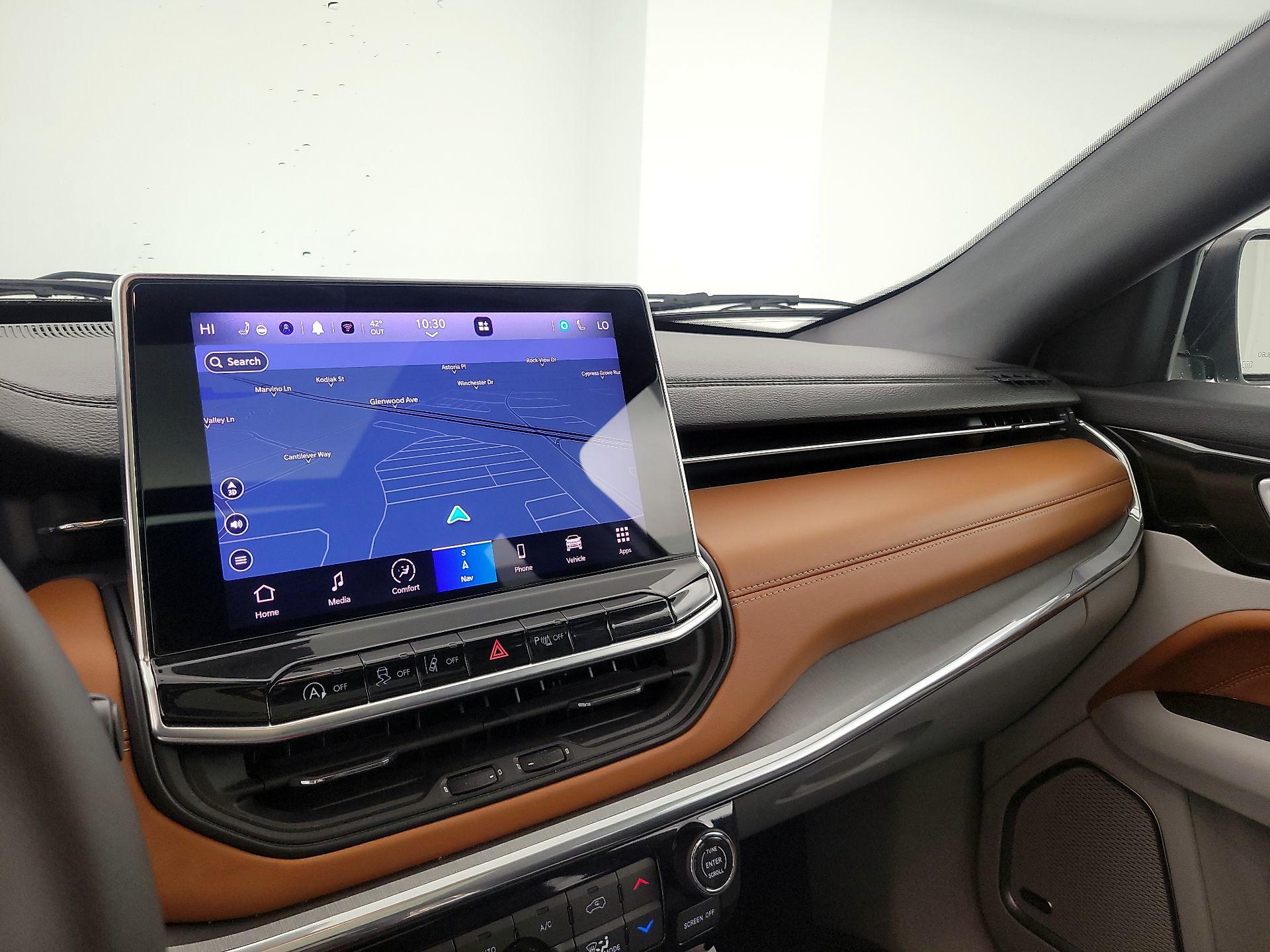 Thumbnail: 2023 Jeep Compass - 14