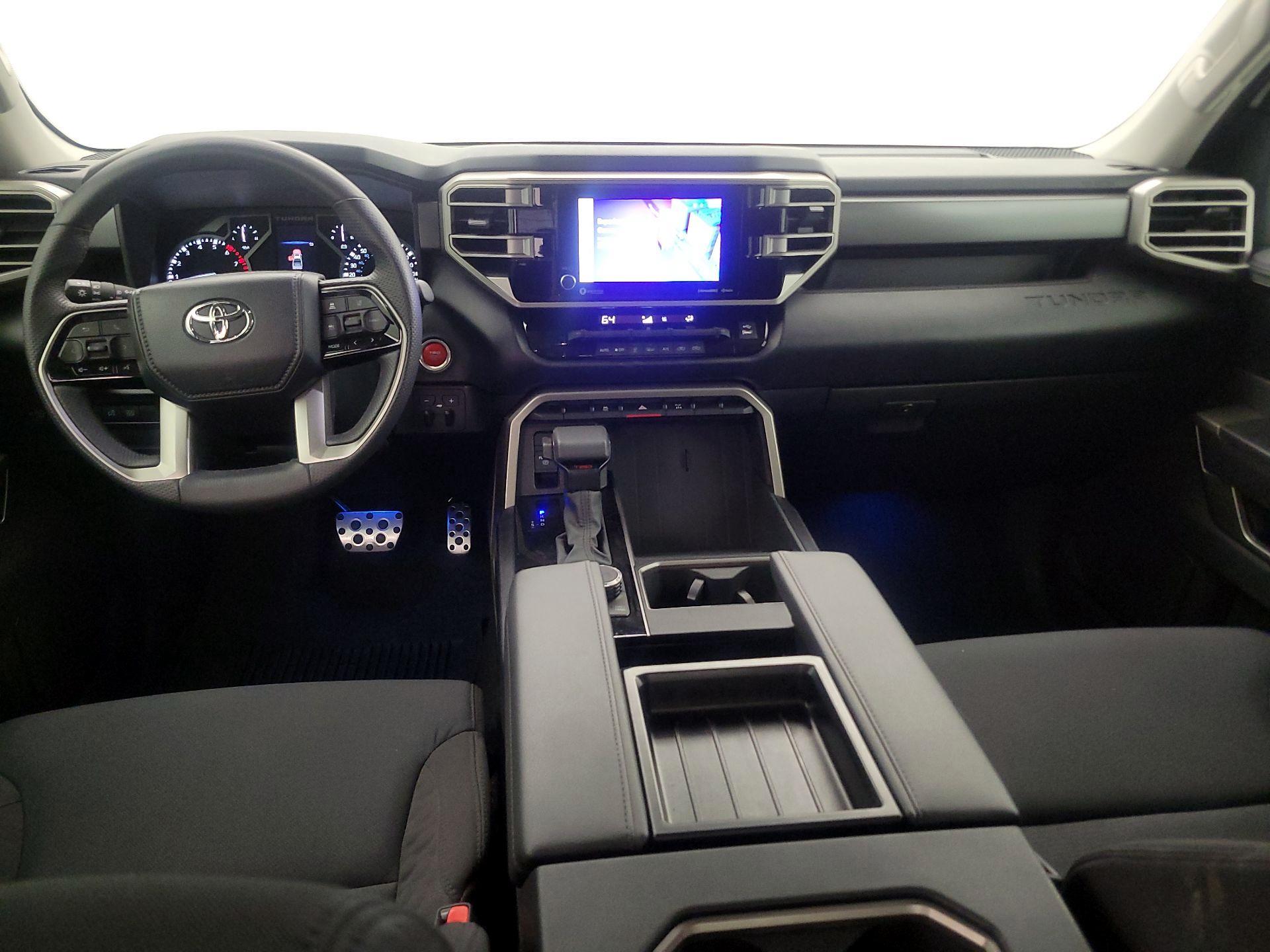 Thumbnail: 2024 Toyota Tundra - 9