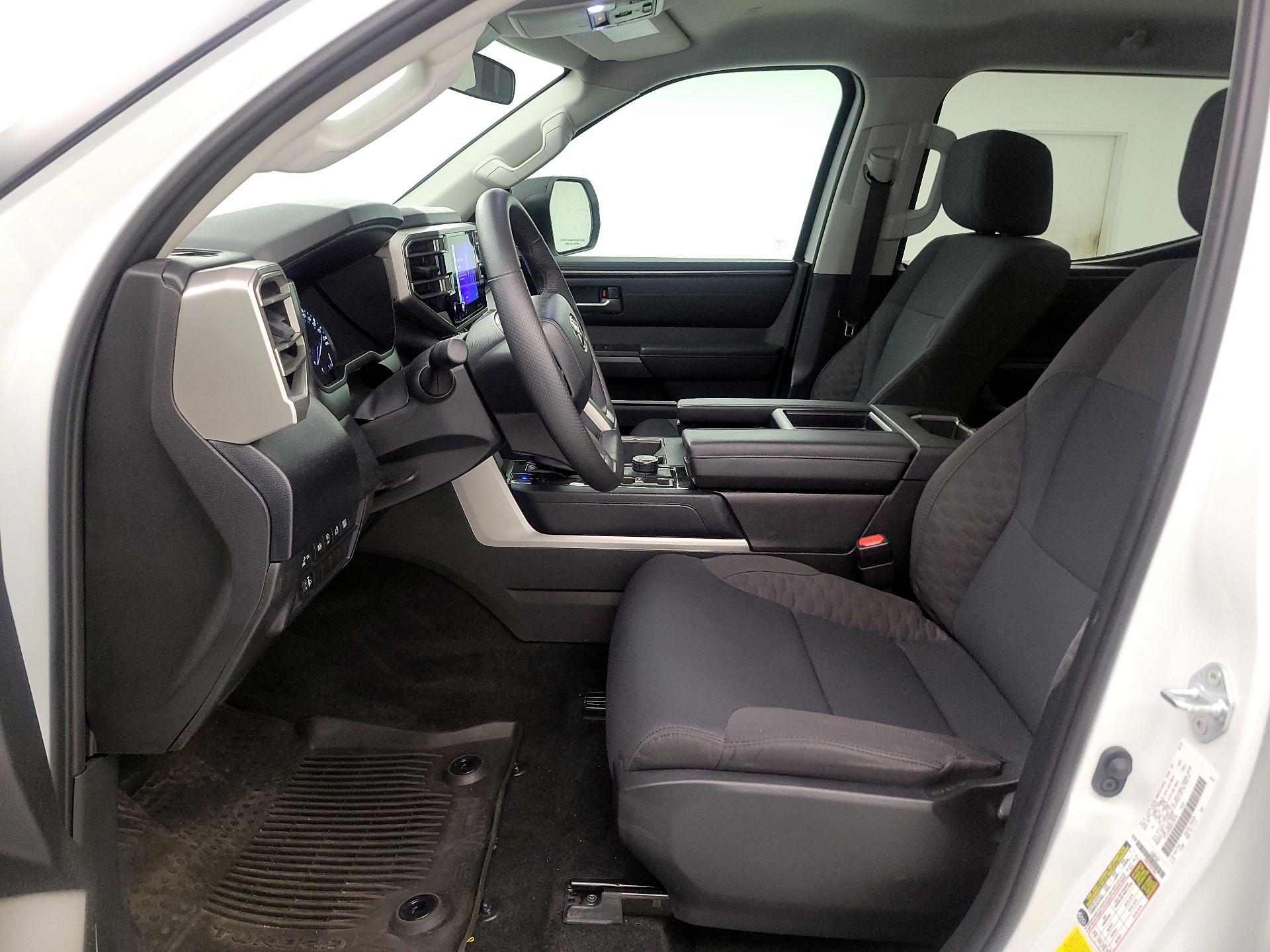 Thumbnail: 2024 Toyota Tundra - 11