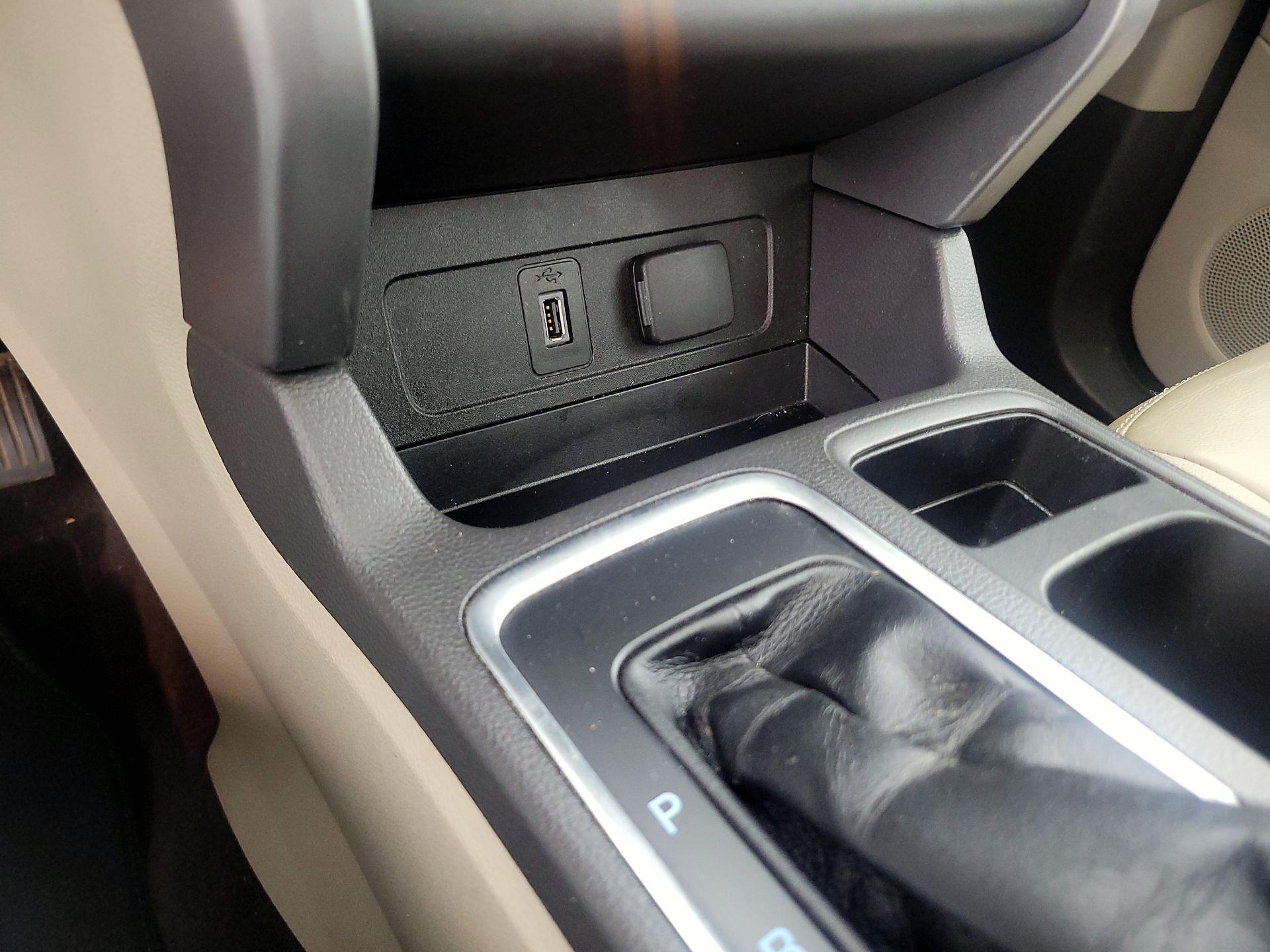 Thumbnail: 2017 Ford Escape - 18