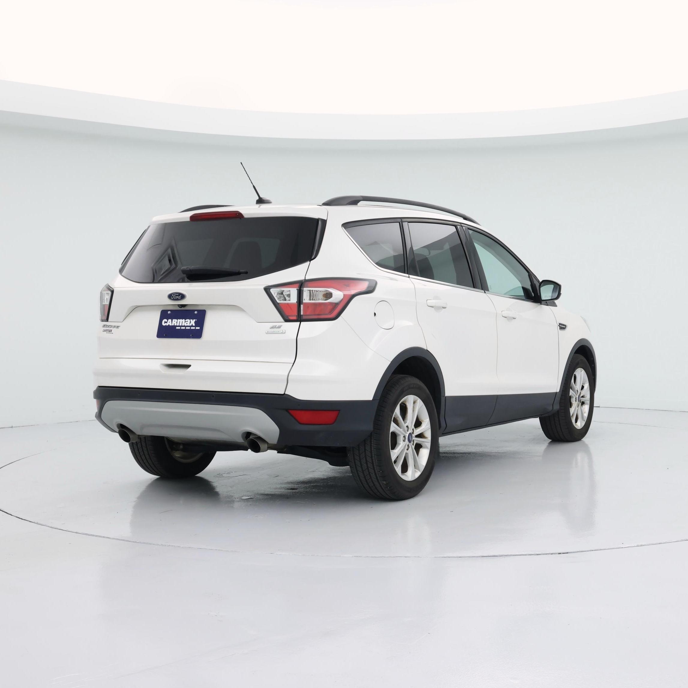 Thumbnail: 2017 Ford Escape - 8