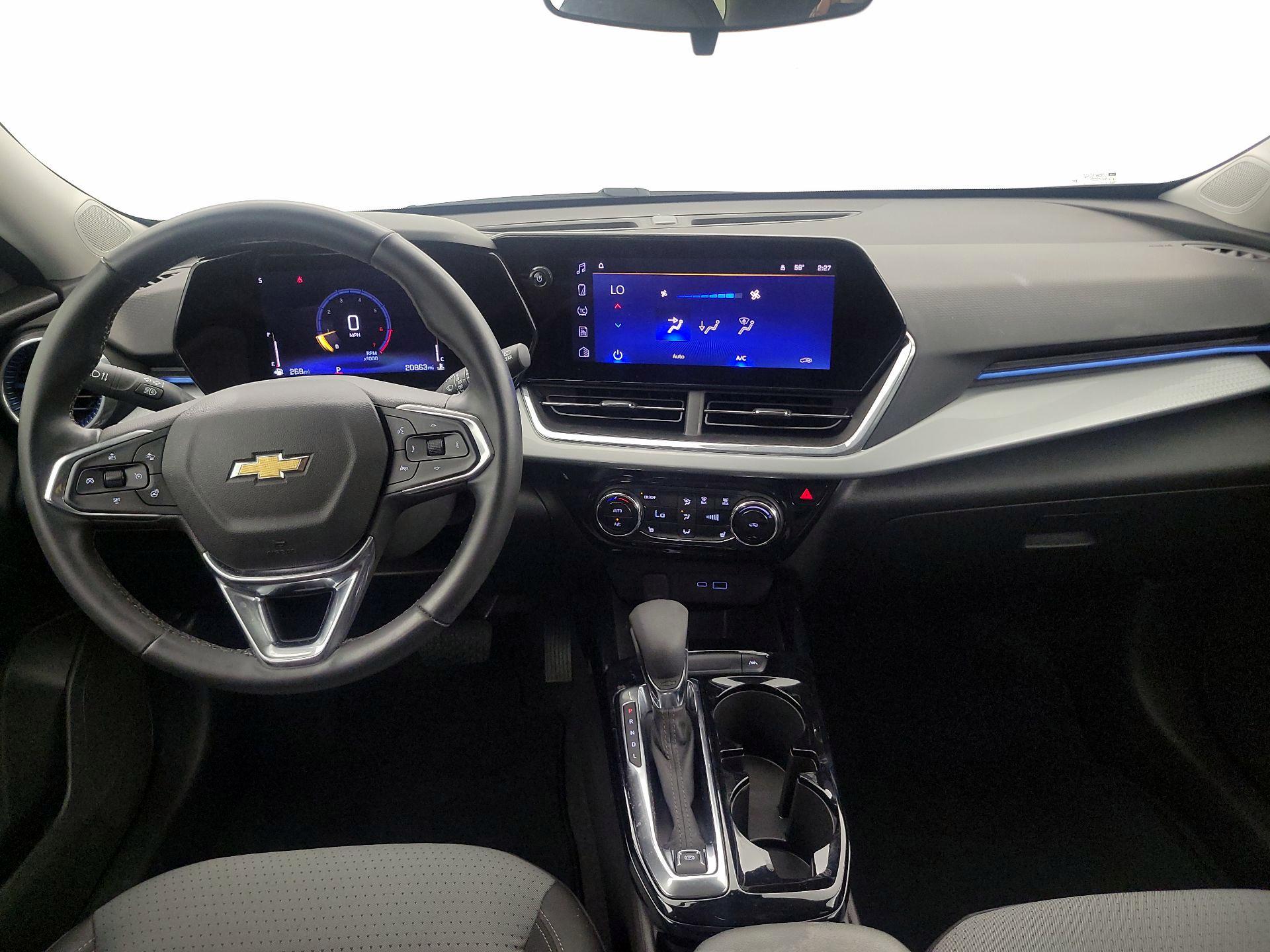 Thumbnail: 2025 Chevrolet Trax - 9