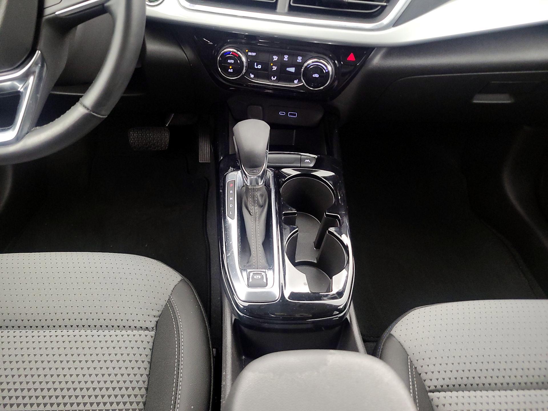 Thumbnail: 2025 Chevrolet Trax - 17