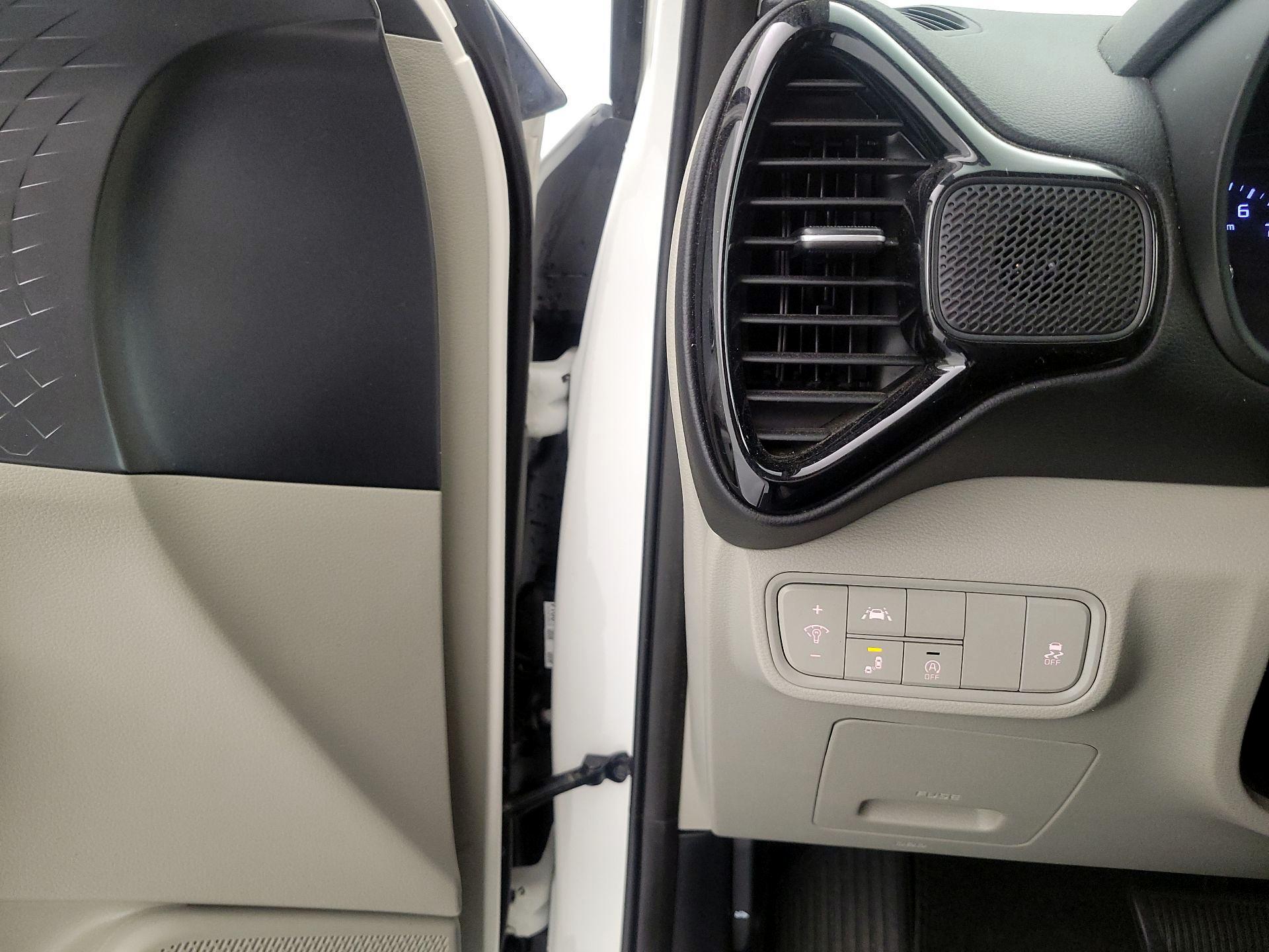 Thumbnail: 2022 Kia Soul - 13