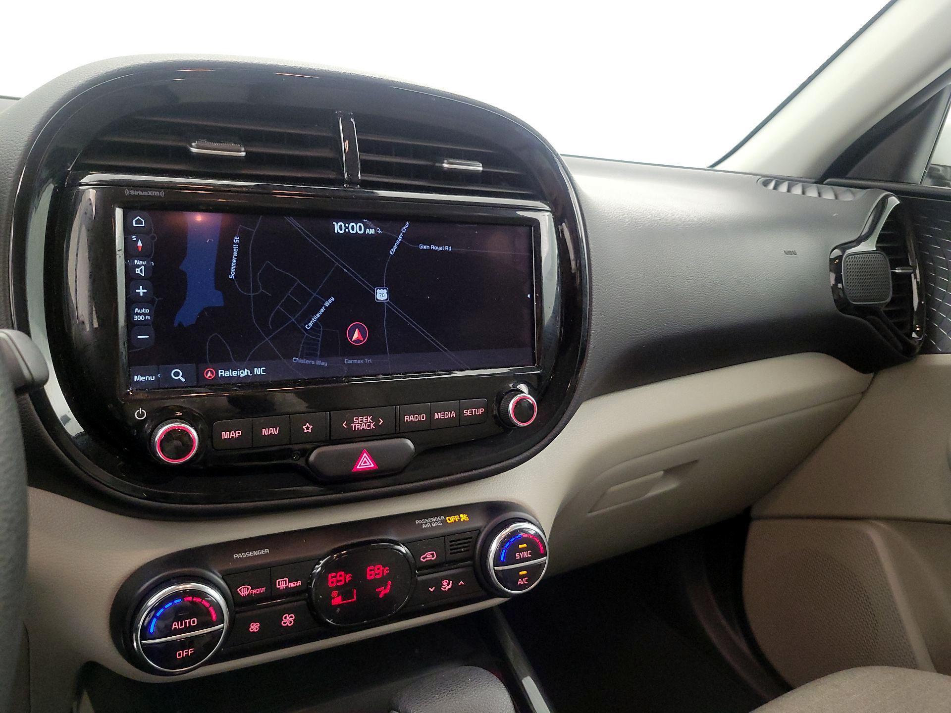 Thumbnail: 2022 Kia Soul - 14