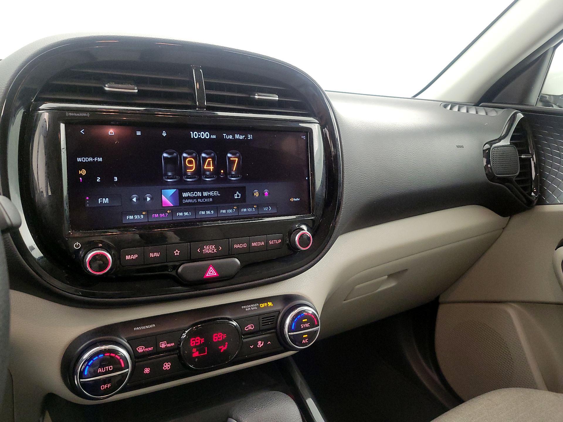 Thumbnail: 2022 Kia Soul - 16