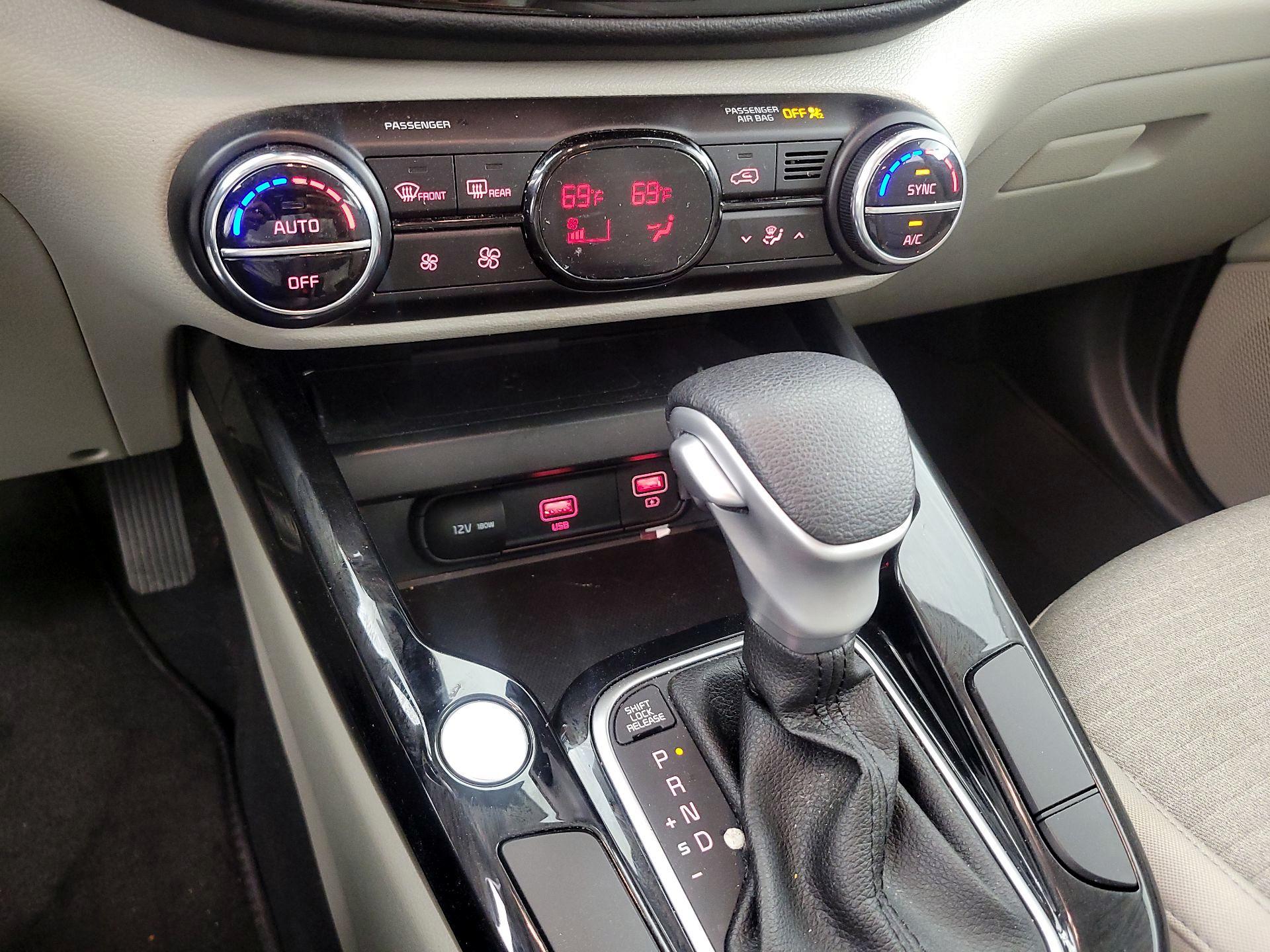 Thumbnail: 2022 Kia Soul - 17