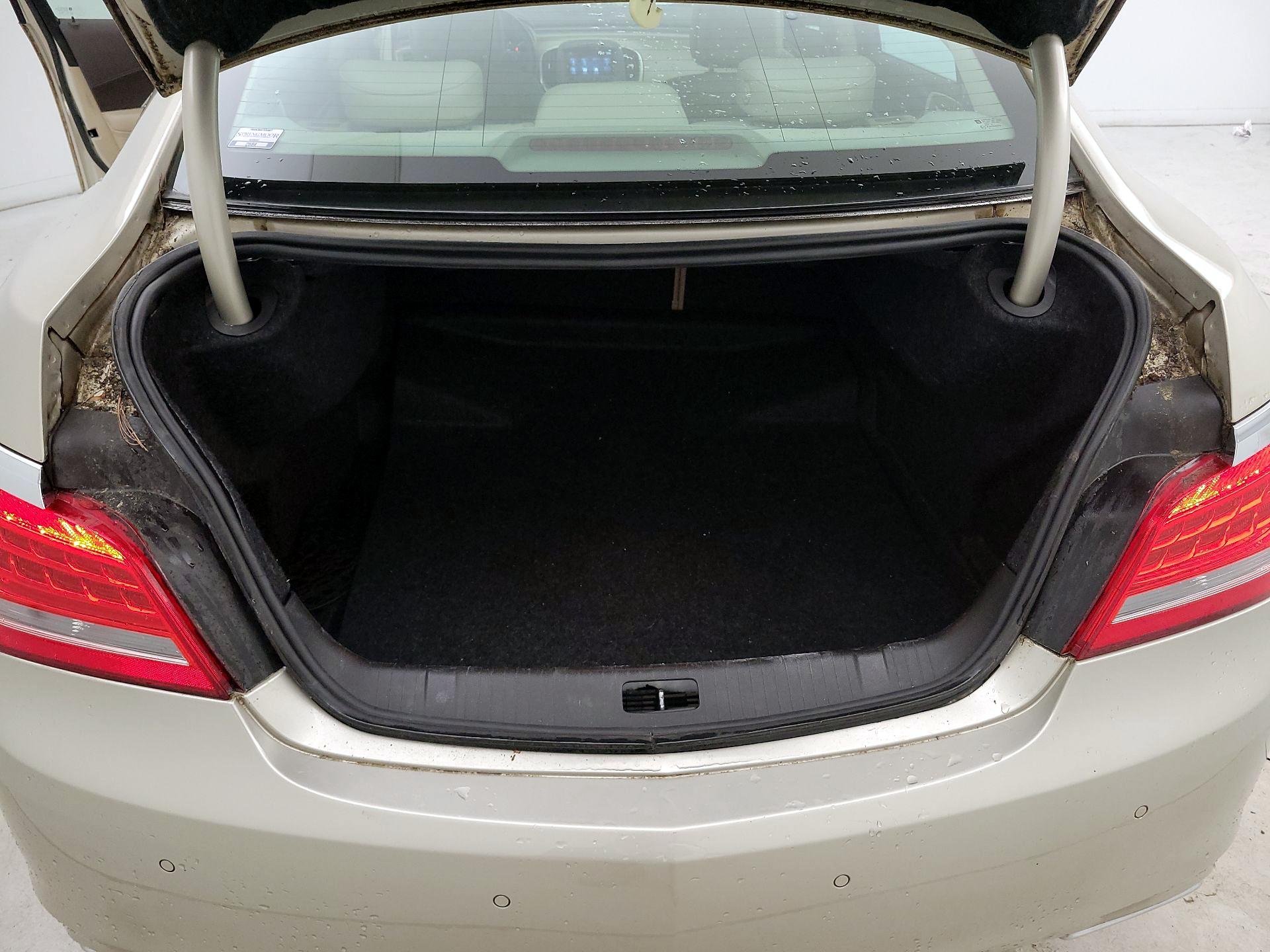 Thumbnail: 2014 Buick LaCrosse - 18