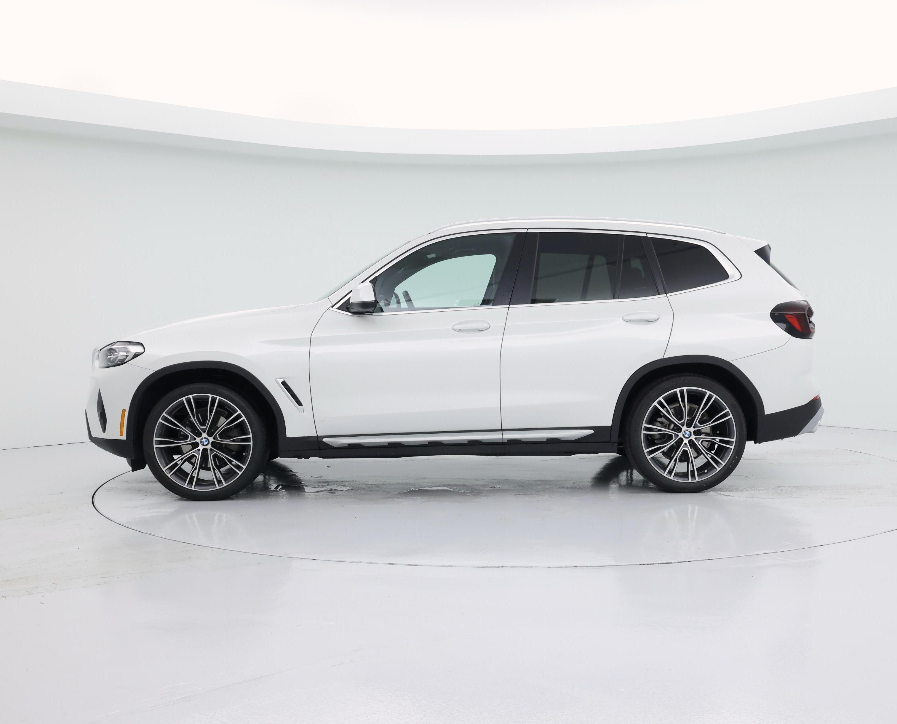 Thumbnail: 2022 BMW X3 - 3