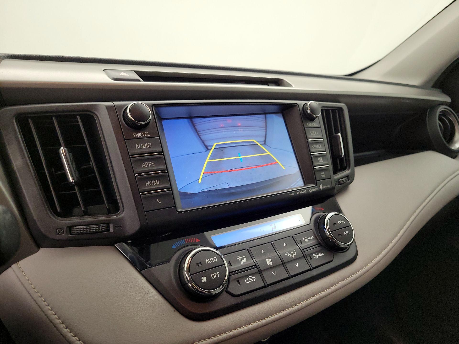 Thumbnail: 2016 Toyota RAV4 - 14