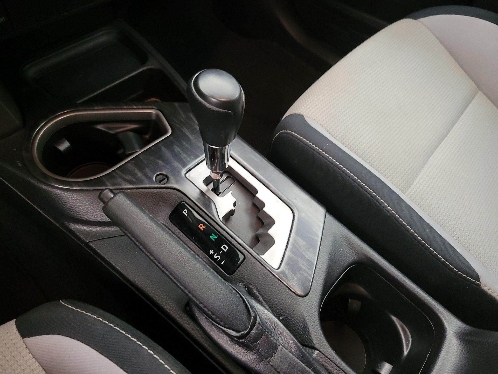 Thumbnail: 2016 Toyota RAV4 - 17